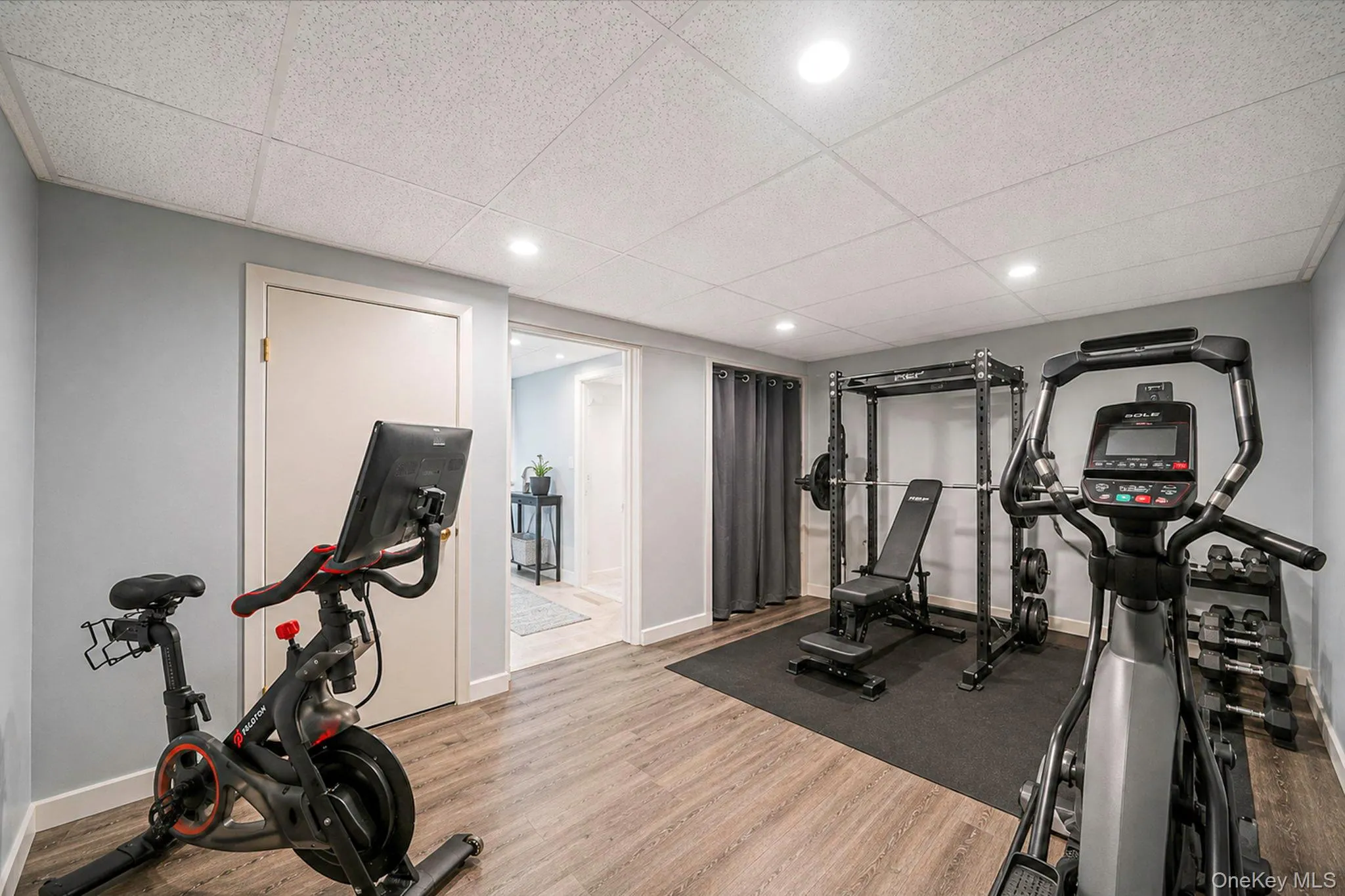4 Sharon Drive, Brookhaven, NY, 4 Bedrooms Bedrooms, 8 Rooms Rooms,2 BathroomsBathrooms,Residential,For Rent,Sharon,0,1006653 4 Sharon Drive, Brookhaven, NY, 4 Bedrooms Bedrooms, 8 Rooms Rooms,2 BathroomsBathrooms,Residential,For Rent,Sharon,0,1006653