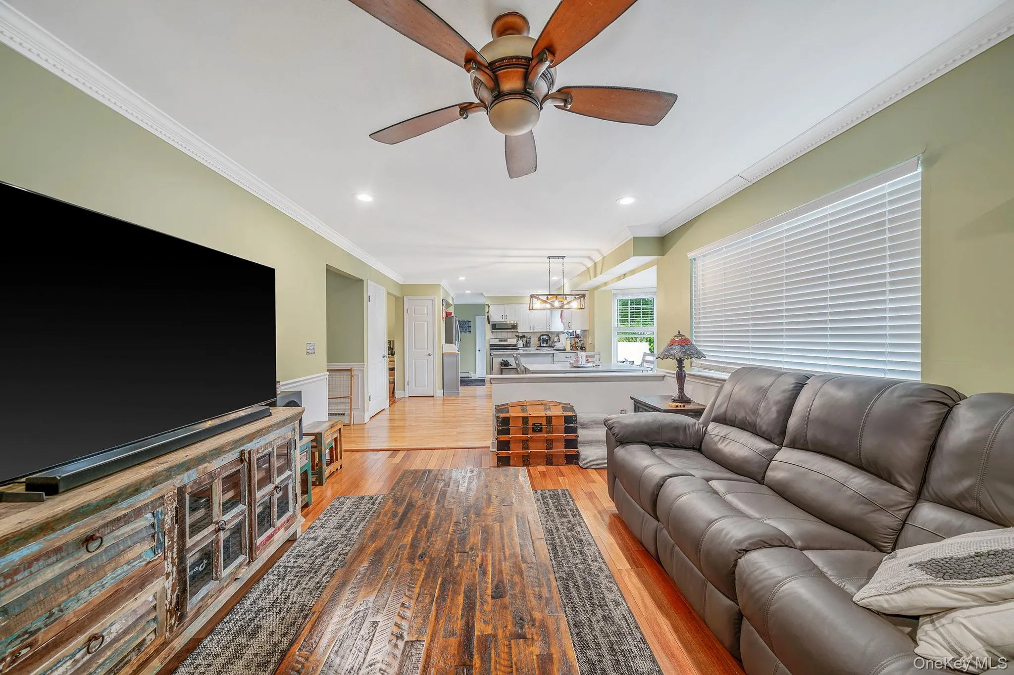 4 Sharon Drive, Brookhaven, NY, 4 Bedrooms Bedrooms, 8 Rooms Rooms,2 BathroomsBathrooms,Residential,For Rent,Sharon,0,1006653 4 Sharon Drive, Brookhaven, NY, 4 Bedrooms Bedrooms, 8 Rooms Rooms,2 BathroomsBathrooms,Residential,For Rent,Sharon,0,1006653