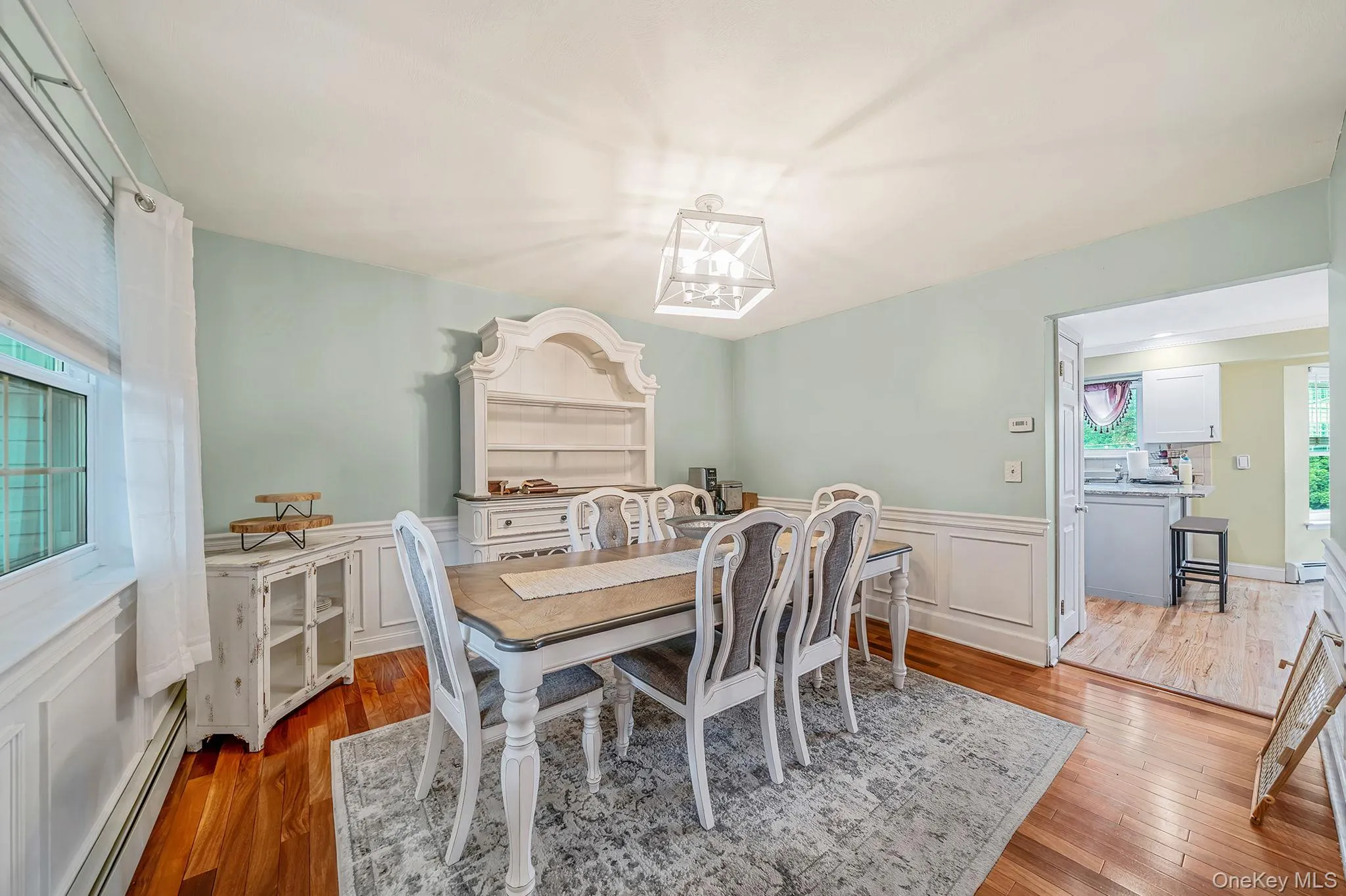4 Sharon Drive, Brookhaven, NY, 4 Bedrooms Bedrooms, 8 Rooms Rooms,2 BathroomsBathrooms,Residential,For Rent,Sharon,0,1006653 4 Sharon Drive, Brookhaven, NY, 4 Bedrooms Bedrooms, 8 Rooms Rooms,2 BathroomsBathrooms,Residential,For Rent,Sharon,0,1006653