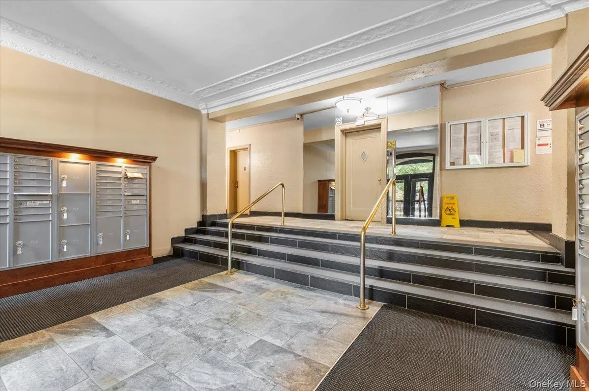 83-52 Talbot Street, New York, NY, 1 Bedroom Bedrooms, 4 Rooms Rooms,1 BathroomBathrooms,Residential,For Rent,Talbot,0,1006654 83-52 Talbot Street, New York, NY, 1 Bedroom Bedrooms, 4 Rooms Rooms,1 BathroomBathrooms,Residential,For Rent,Talbot,0,1006654