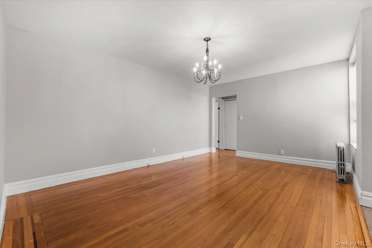 83-52 Talbot Street, New York, NY, 1 Bedroom Bedrooms, 4 Rooms Rooms,1 BathroomBathrooms,Residential,For Rent,Talbot,0,1006654 83-52 Talbot Street, New York, NY, 1 Bedroom Bedrooms, 4 Rooms Rooms,1 BathroomBathrooms,Residential,For Rent,Talbot,0,1006654