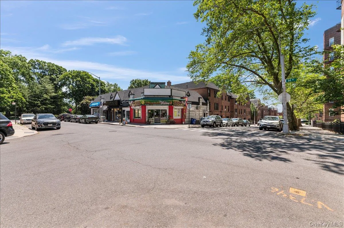 83-52 Talbot Street, New York, NY, 1 Bedroom Bedrooms, 4 Rooms Rooms,1 BathroomBathrooms,Residential,For Rent,Talbot,0,1006654 83-52 Talbot Street, New York, NY, 1 Bedroom Bedrooms, 4 Rooms Rooms,1 BathroomBathrooms,Residential,For Rent,Talbot,0,1006654