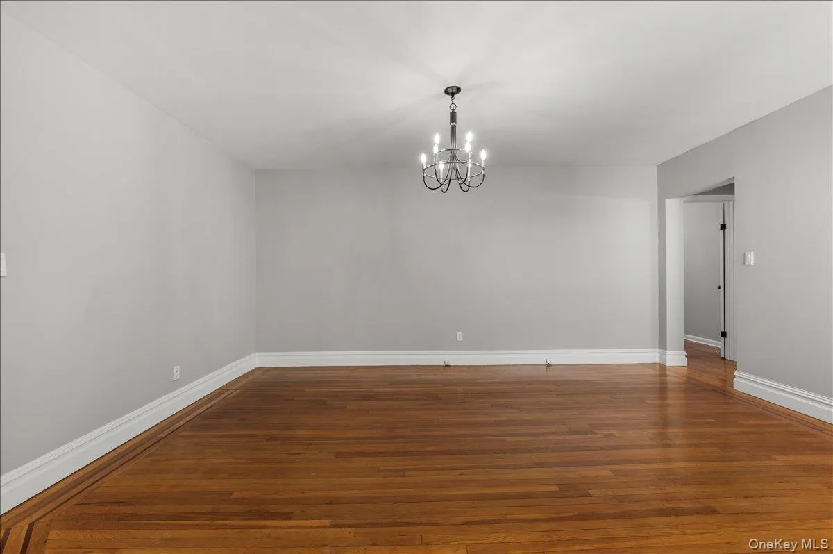 83-52 Talbot Street, New York, NY, 1 Bedroom Bedrooms, 4 Rooms Rooms,1 BathroomBathrooms,Residential,For Rent,Talbot,0,1006654 83-52 Talbot Street, New York, NY, 1 Bedroom Bedrooms, 4 Rooms Rooms,1 BathroomBathrooms,Residential,For Rent,Talbot,0,1006654