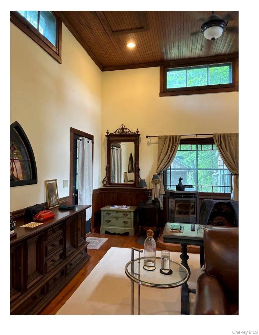 186 Taylor Road, Cornwall, NY, 1 Bedroom Bedrooms, 4 Rooms Rooms,1 BathroomBathrooms,Residential Lease,For Rent,Taylor,0,1006656 186 Taylor Road, Cornwall, NY, 1 Bedroom Bedrooms, 4 Rooms Rooms,1 BathroomBathrooms,Residential Lease,For Rent,Taylor,0,1006656