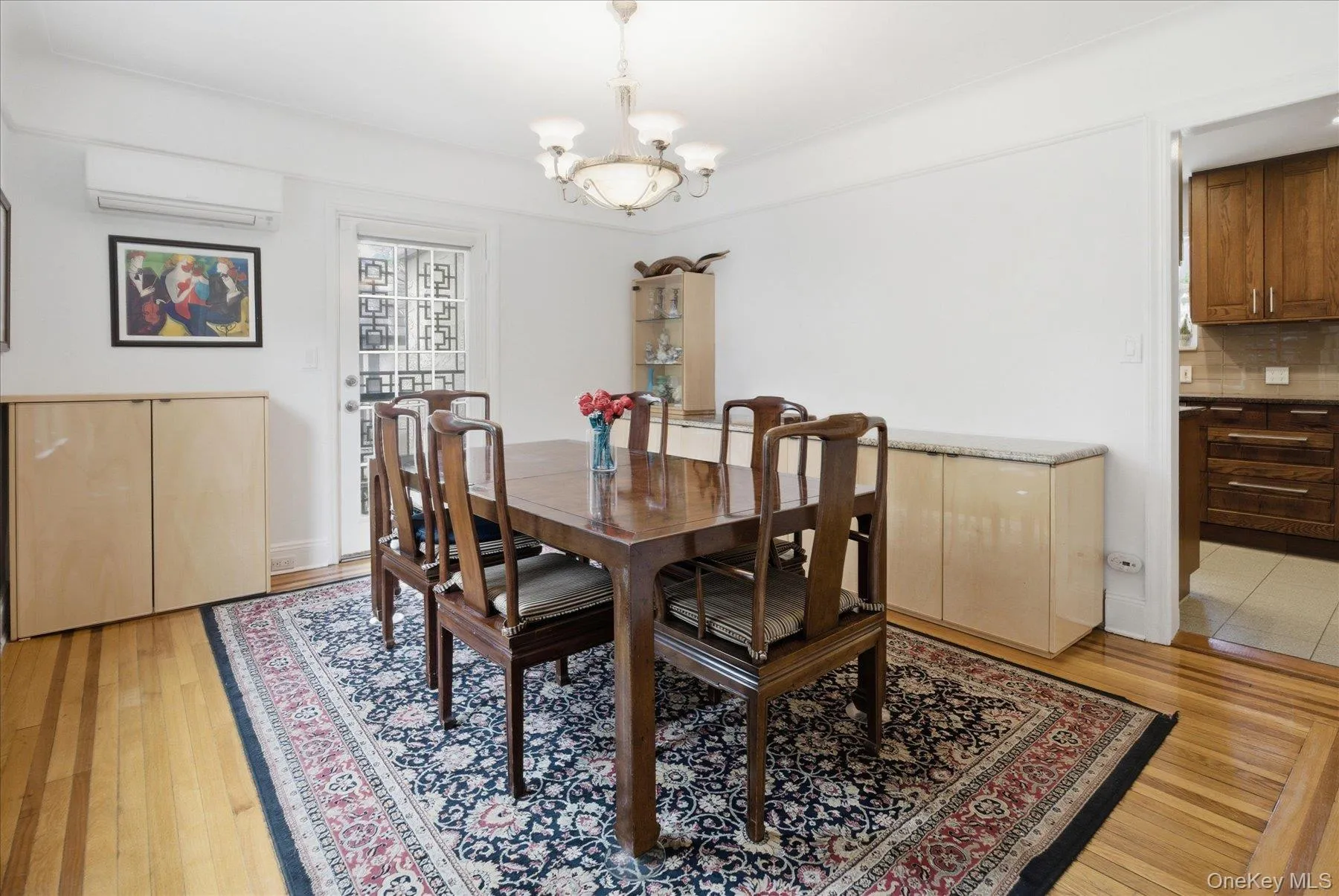 Formal dining Room and side entrance Formal dining Room and side entrance