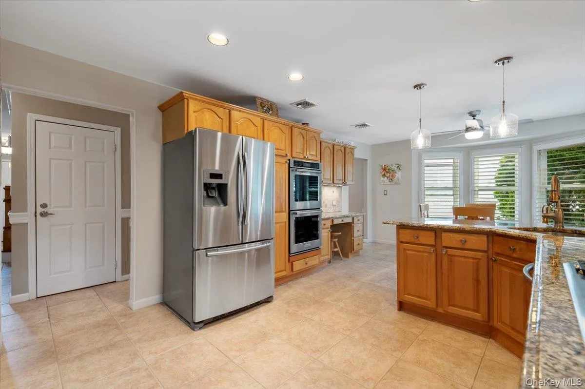 2442 6th Avenue, Hempstead, NY, 4 Bedrooms Bedrooms, 8 Rooms Rooms,2 BathroomsBathrooms,Residential,For Rent,6th,0,1006660 2442 6th Avenue, Hempstead, NY, 4 Bedrooms Bedrooms, 8 Rooms Rooms,2 BathroomsBathrooms,Residential,For Rent,6th,0,1006660