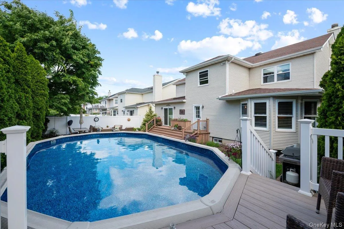 2442 6th Avenue, Hempstead, NY, 4 Bedrooms Bedrooms, 8 Rooms Rooms,2 BathroomsBathrooms,Residential,For Rent,6th,0,1006660 2442 6th Avenue, Hempstead, NY, 4 Bedrooms Bedrooms, 8 Rooms Rooms,2 BathroomsBathrooms,Residential,For Rent,6th,0,1006660