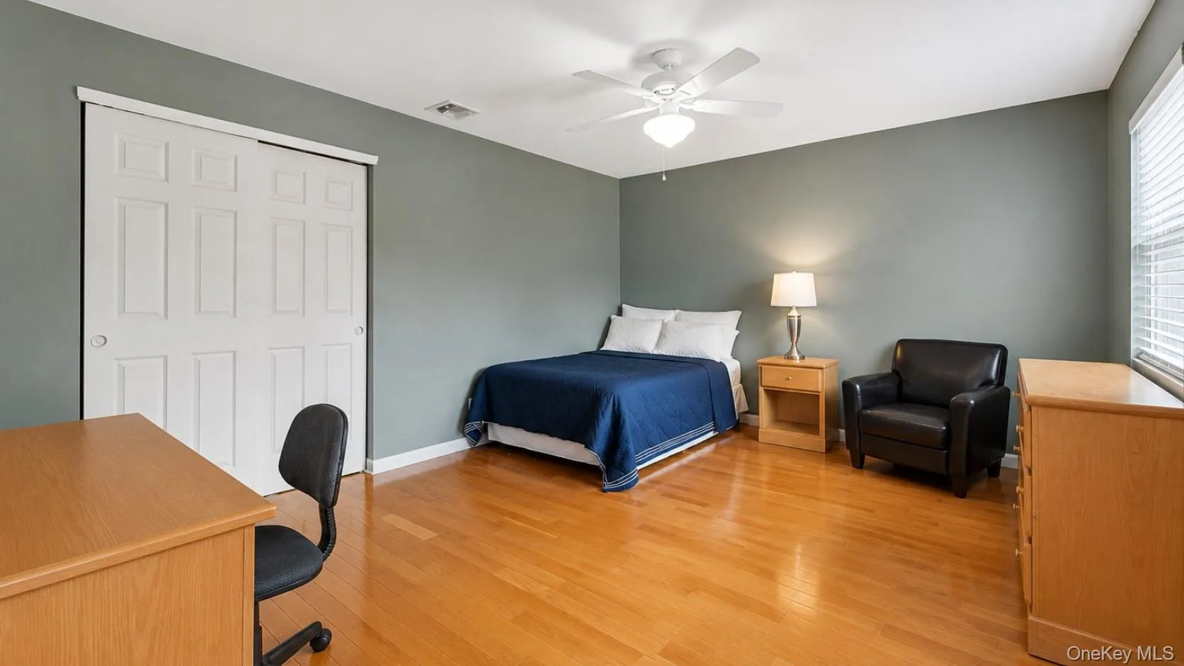 2442 6th Avenue, Hempstead, NY, 4 Bedrooms Bedrooms, 8 Rooms Rooms,2 BathroomsBathrooms,Residential,For Rent,6th,0,1006660 2442 6th Avenue, Hempstead, NY, 4 Bedrooms Bedrooms, 8 Rooms Rooms,2 BathroomsBathrooms,Residential,For Rent,6th,0,1006660