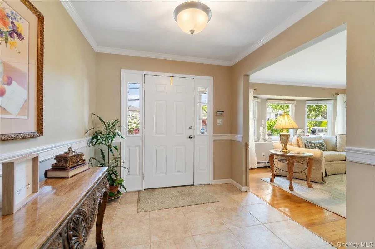 2442 6th Avenue, Hempstead, NY, 4 Bedrooms Bedrooms, 8 Rooms Rooms,2 BathroomsBathrooms,Residential,For Rent,6th,0,1006660 2442 6th Avenue, Hempstead, NY, 4 Bedrooms Bedrooms, 8 Rooms Rooms,2 BathroomsBathrooms,Residential,For Rent,6th,0,1006660