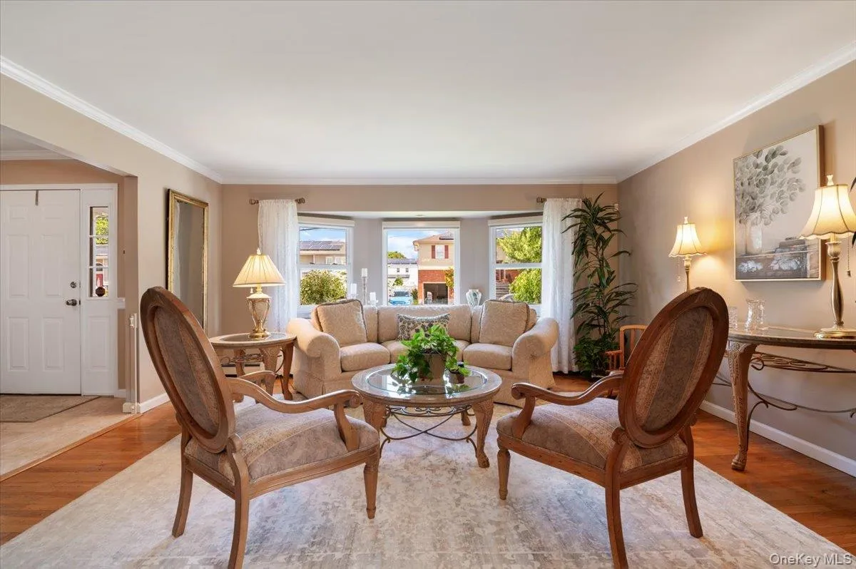 2442 6th Avenue, Hempstead, NY, 4 Bedrooms Bedrooms, 8 Rooms Rooms,2 BathroomsBathrooms,Residential,For Rent,6th,0,1006660 2442 6th Avenue, Hempstead, NY, 4 Bedrooms Bedrooms, 8 Rooms Rooms,2 BathroomsBathrooms,Residential,For Rent,6th,0,1006660