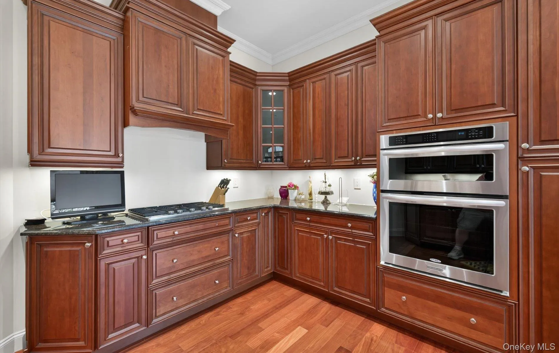 702 Equestrian Way, Hempstead, NY, 2 Bedrooms Bedrooms, 7 Rooms Rooms,2 BathroomsBathrooms,Residential,For Rent,Equestrian Way,0,1006664 702 Equestrian Way, Hempstead, NY, 2 Bedrooms Bedrooms, 7 Rooms Rooms,2 BathroomsBathrooms,Residential,For Rent,Equestrian Way,0,1006664