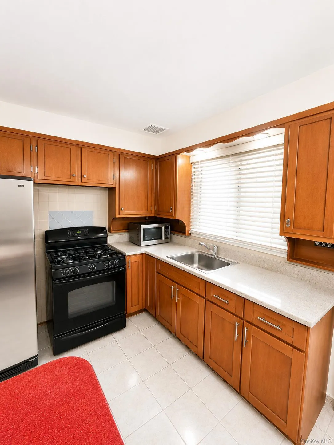 255-40 147th Drive, New York, NY, 4 Bedrooms Bedrooms, 8 Rooms Rooms,2 BathroomsBathrooms,Residential,For Rent,147th,0,1006667 255-40 147th Drive, New York, NY, 4 Bedrooms Bedrooms, 8 Rooms Rooms,2 BathroomsBathrooms,Residential,For Rent,147th,0,1006667