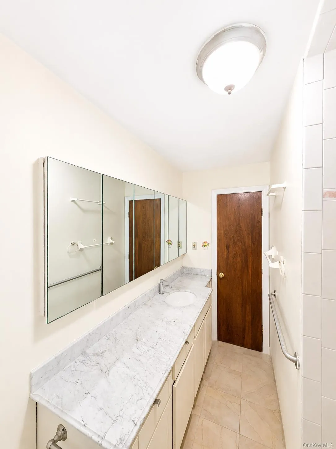 255-40 147th Drive, New York, NY, 4 Bedrooms Bedrooms, 8 Rooms Rooms,2 BathroomsBathrooms,Residential,For Rent,147th,0,1006667 255-40 147th Drive, New York, NY, 4 Bedrooms Bedrooms, 8 Rooms Rooms,2 BathroomsBathrooms,Residential,For Rent,147th,0,1006667