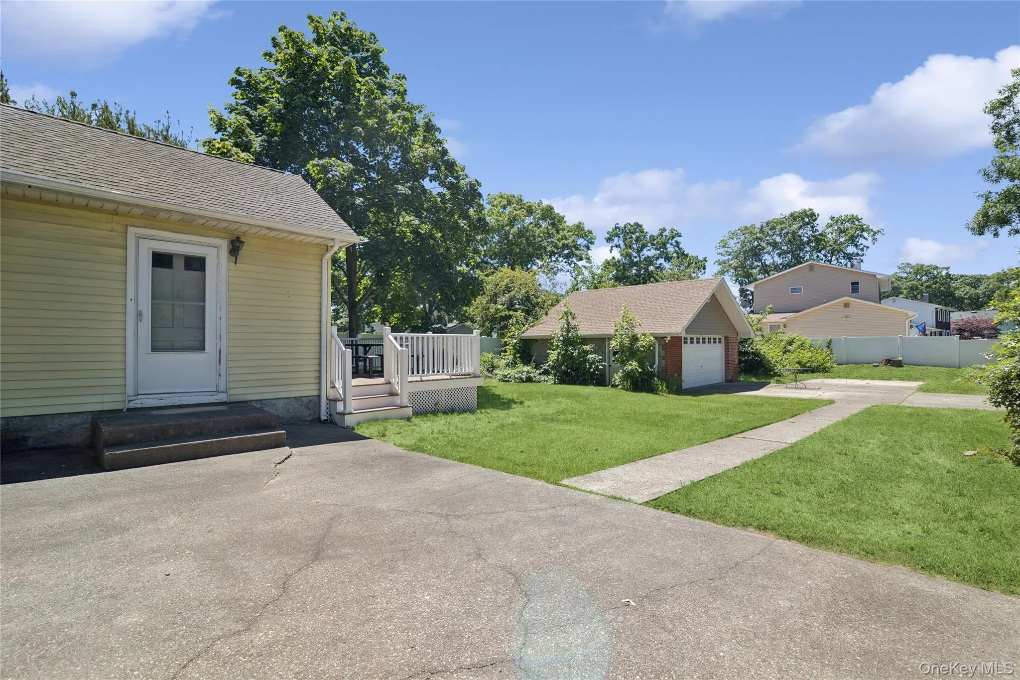 52 Center Street, Brookhaven, NY, 4 Bedrooms Bedrooms, 8 Rooms Rooms,2 BathroomsBathrooms,Residential,For Rent,Center,0,1006668 52 Center Street, Brookhaven, NY, 4 Bedrooms Bedrooms, 8 Rooms Rooms,2 BathroomsBathrooms,Residential,For Rent,Center,0,1006668
