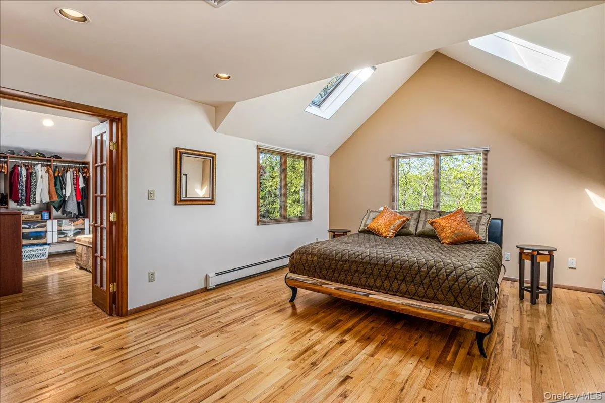 47 Main Street, Brookhaven, NY, 3 Bedrooms Bedrooms, 18 Rooms Rooms,3 BathroomsBathrooms,Residential,For Rent,Main,0,1006671 47 Main Street, Brookhaven, NY, 3 Bedrooms Bedrooms, 18 Rooms Rooms,3 BathroomsBathrooms,Residential,For Rent,Main,0,1006671