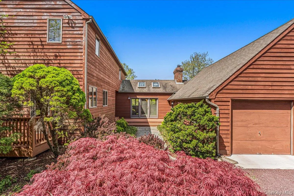 47 Main Street, Brookhaven, NY, 3 Bedrooms Bedrooms, 18 Rooms Rooms,3 BathroomsBathrooms,Residential,For Rent,Main,0,1006671 47 Main Street, Brookhaven, NY, 3 Bedrooms Bedrooms, 18 Rooms Rooms,3 BathroomsBathrooms,Residential,For Rent,Main,0,1006671