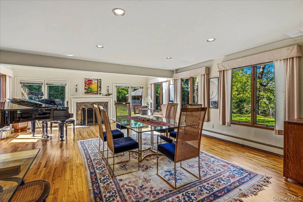 47 Main Street, Brookhaven, NY, 3 Bedrooms Bedrooms, 18 Rooms Rooms,3 BathroomsBathrooms,Residential,For Rent,Main,0,1006671 47 Main Street, Brookhaven, NY, 3 Bedrooms Bedrooms, 18 Rooms Rooms,3 BathroomsBathrooms,Residential,For Rent,Main,0,1006671