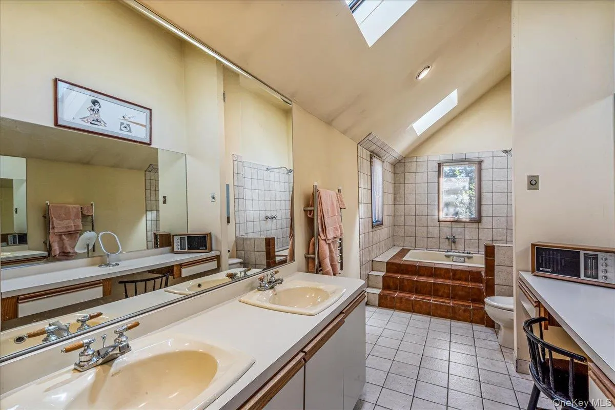 47 Main Street, Brookhaven, NY, 3 Bedrooms Bedrooms, 18 Rooms Rooms,3 BathroomsBathrooms,Residential,For Rent,Main,0,1006671 47 Main Street, Brookhaven, NY, 3 Bedrooms Bedrooms, 18 Rooms Rooms,3 BathroomsBathrooms,Residential,For Rent,Main,0,1006671