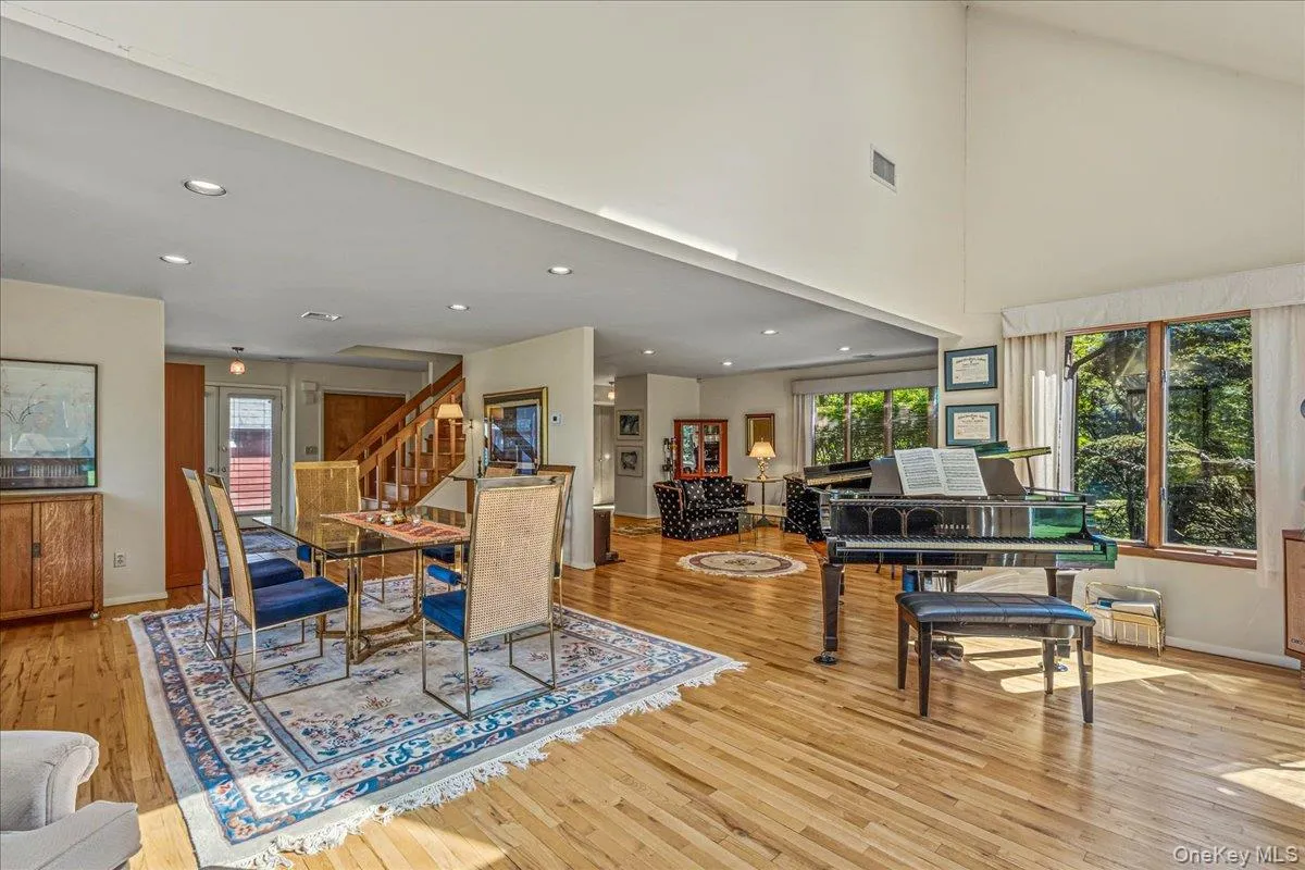 47 Main Street, Brookhaven, NY, 3 Bedrooms Bedrooms, 18 Rooms Rooms,3 BathroomsBathrooms,Residential,For Rent,Main,0,1006671 47 Main Street, Brookhaven, NY, 3 Bedrooms Bedrooms, 18 Rooms Rooms,3 BathroomsBathrooms,Residential,For Rent,Main,0,1006671