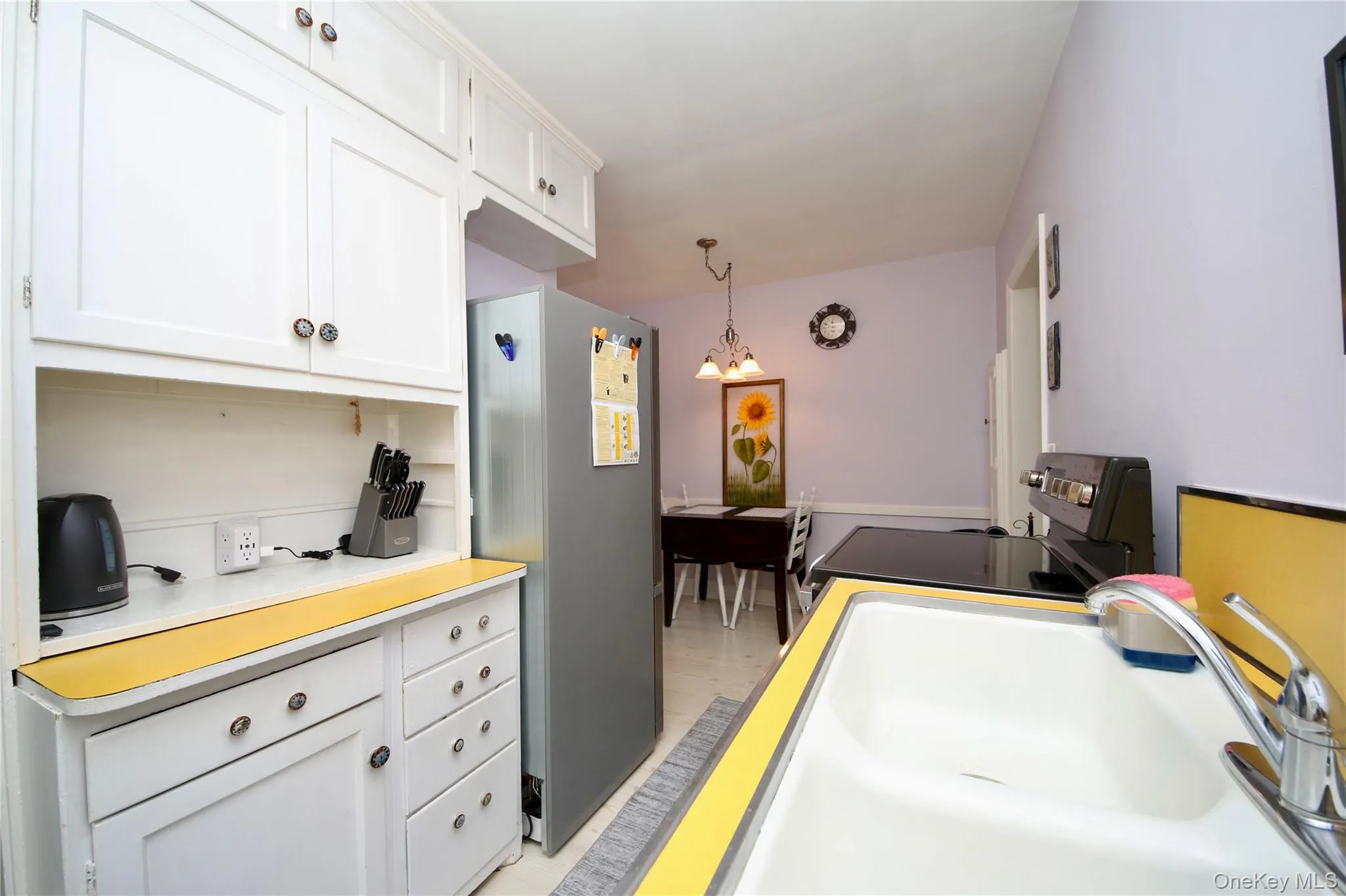 18 Cedar Drive, Huntington, NY, 2 Bedrooms Bedrooms, 4 Rooms Rooms,1 BathroomBathrooms,Residential,For Rent,Cedar,0,1006687 18 Cedar Drive, Huntington, NY, 2 Bedrooms Bedrooms, 4 Rooms Rooms,1 BathroomBathrooms,Residential,For Rent,Cedar,0,1006687
