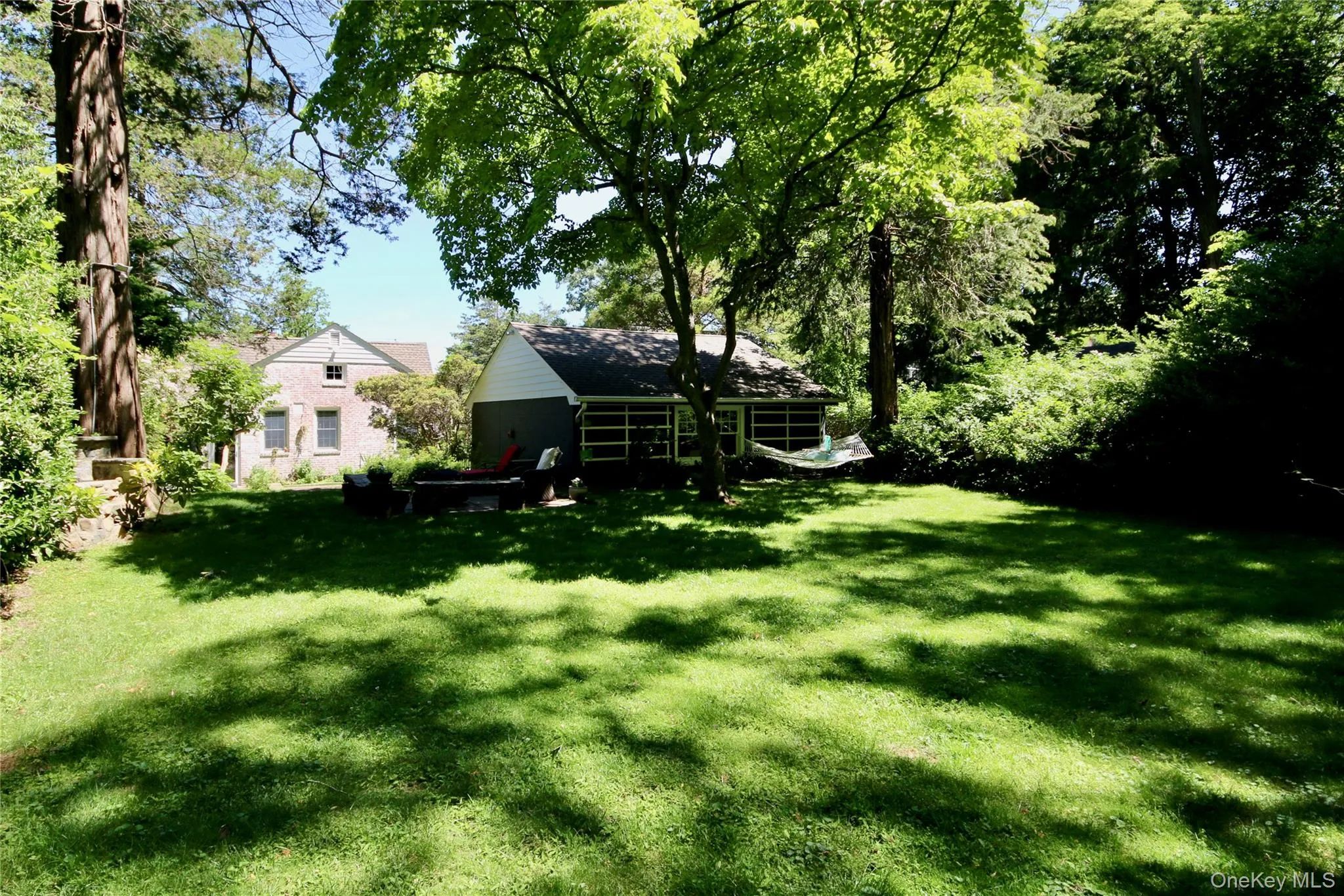 18 Cedar Drive, Huntington, NY, 2 Bedrooms Bedrooms, 4 Rooms Rooms,1 BathroomBathrooms,Residential,For Rent,Cedar,0,1006687 18 Cedar Drive, Huntington, NY, 2 Bedrooms Bedrooms, 4 Rooms Rooms,1 BathroomBathrooms,Residential,For Rent,Cedar,0,1006687