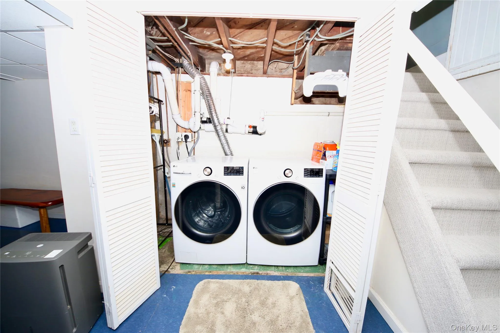 18 Cedar Drive, Huntington, NY, 2 Bedrooms Bedrooms, 4 Rooms Rooms,1 BathroomBathrooms,Residential,For Rent,Cedar,0,1006687 18 Cedar Drive, Huntington, NY, 2 Bedrooms Bedrooms, 4 Rooms Rooms,1 BathroomBathrooms,Residential,For Rent,Cedar,0,1006687