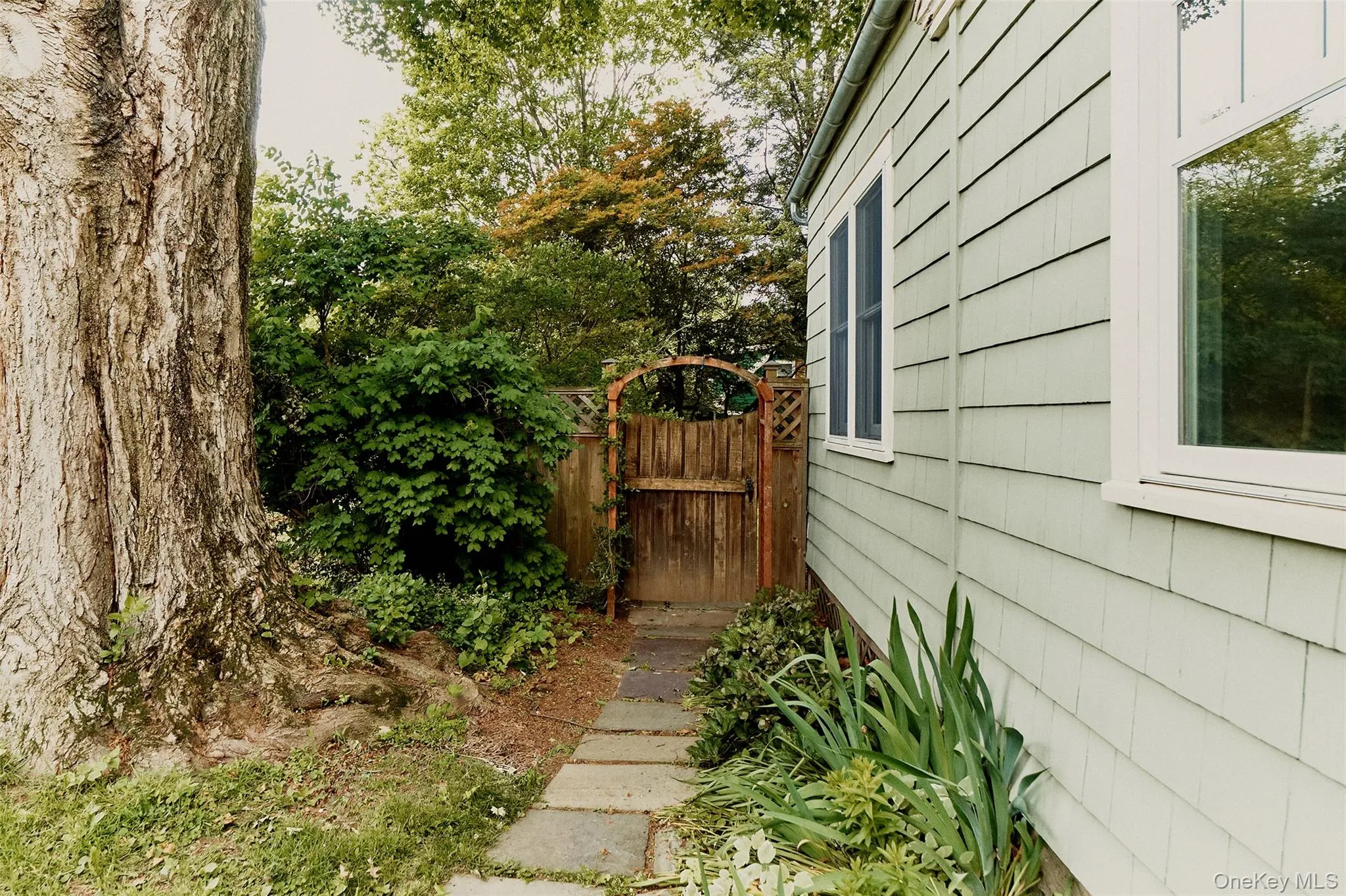 28 Parsonage Street, Rhinebeck, NY, 3 Bedrooms Bedrooms, 7 Rooms Rooms,1 BathroomBathrooms,Residential,For Rent,Parsonage,0,1006697 28 Parsonage Street, Rhinebeck, NY, 3 Bedrooms Bedrooms, 7 Rooms Rooms,1 BathroomBathrooms,Residential,For Rent,Parsonage,0,1006697