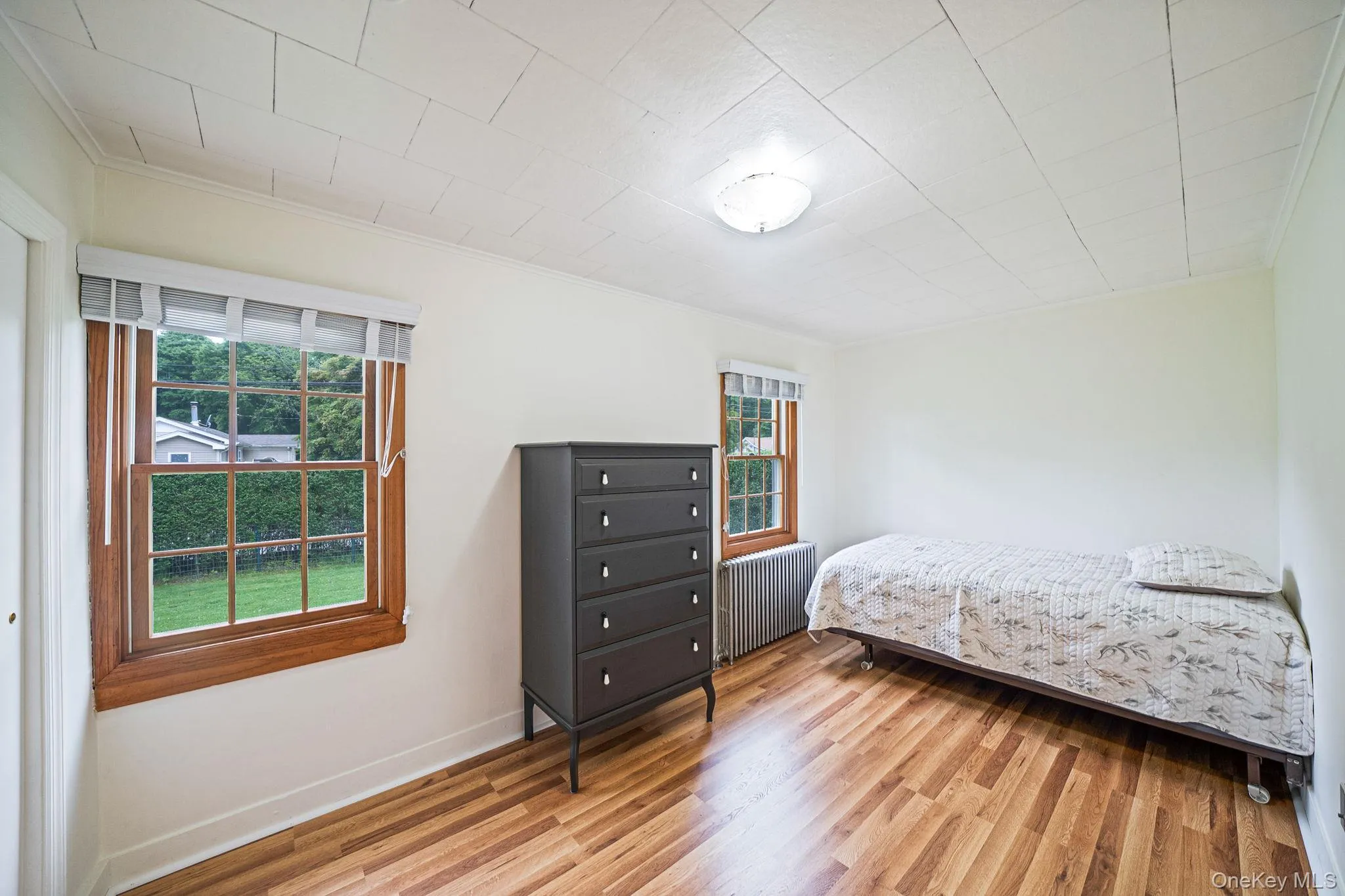 75 Champlin Avenue, Brookhaven, NY, 3 Bedrooms Bedrooms, 5 Rooms Rooms,1 BathroomBathrooms,Residential,For Rent,Champlin,0,1006698 75 Champlin Avenue, Brookhaven, NY, 3 Bedrooms Bedrooms, 5 Rooms Rooms,1 BathroomBathrooms,Residential,For Rent,Champlin,0,1006698