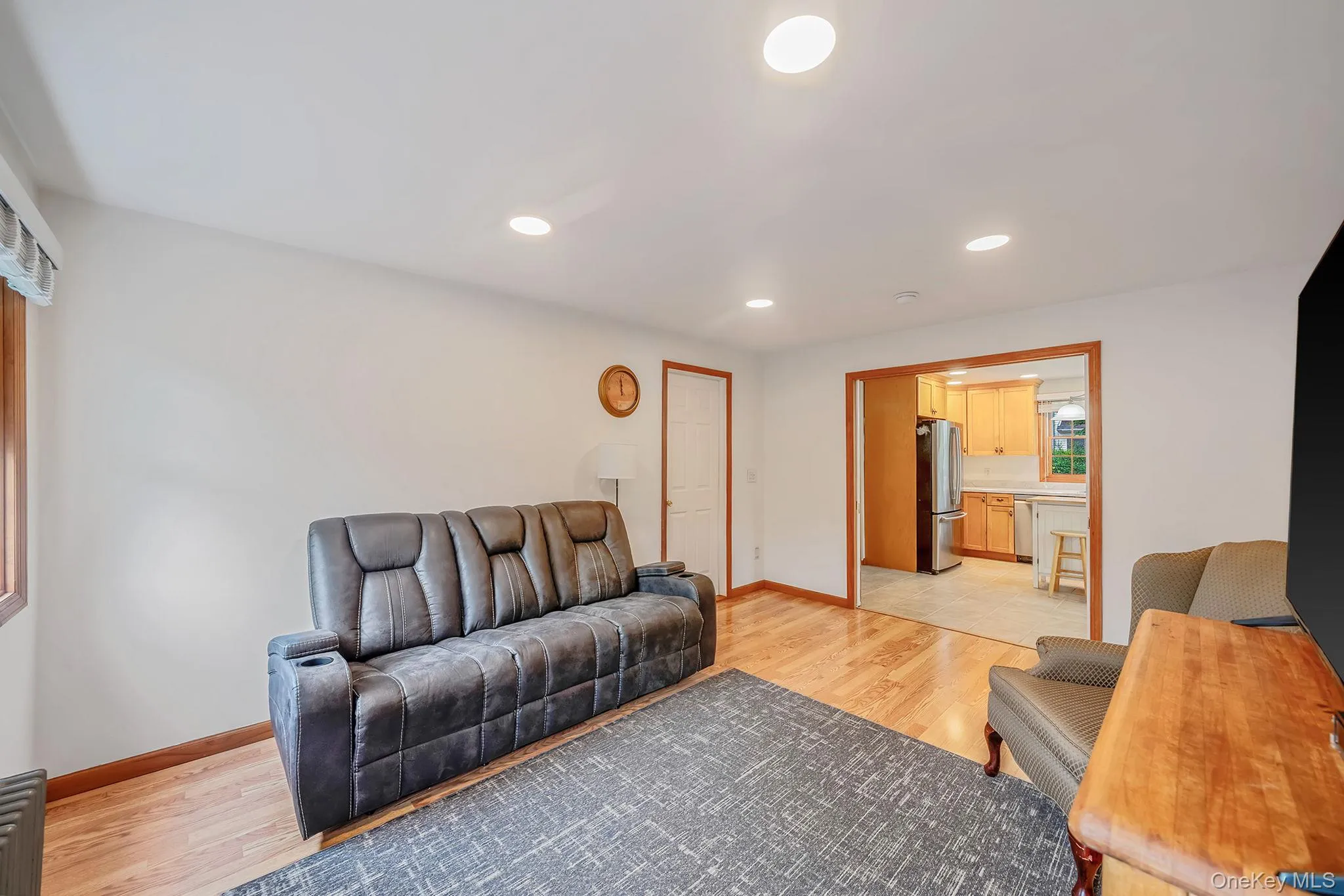 75 Champlin Avenue, Brookhaven, NY, 3 Bedrooms Bedrooms, 5 Rooms Rooms,1 BathroomBathrooms,Residential,For Rent,Champlin,0,1006698 75 Champlin Avenue, Brookhaven, NY, 3 Bedrooms Bedrooms, 5 Rooms Rooms,1 BathroomBathrooms,Residential,For Rent,Champlin,0,1006698