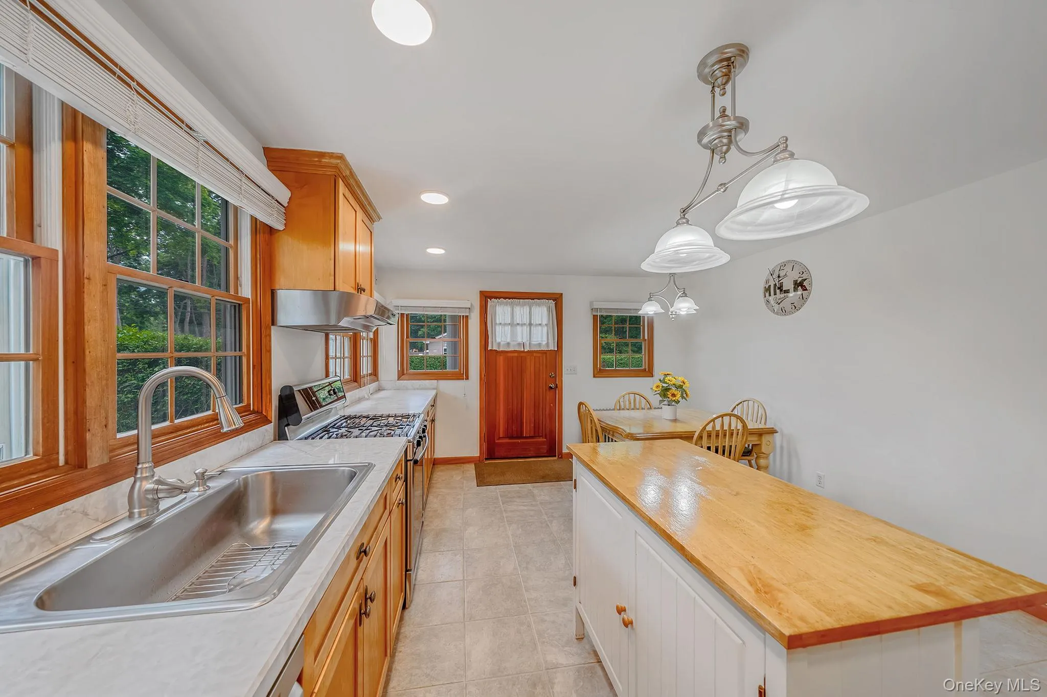 75 Champlin Avenue, Brookhaven, NY, 3 Bedrooms Bedrooms, 5 Rooms Rooms,1 BathroomBathrooms,Residential,For Rent,Champlin,0,1006698 75 Champlin Avenue, Brookhaven, NY, 3 Bedrooms Bedrooms, 5 Rooms Rooms,1 BathroomBathrooms,Residential,For Rent,Champlin,0,1006698