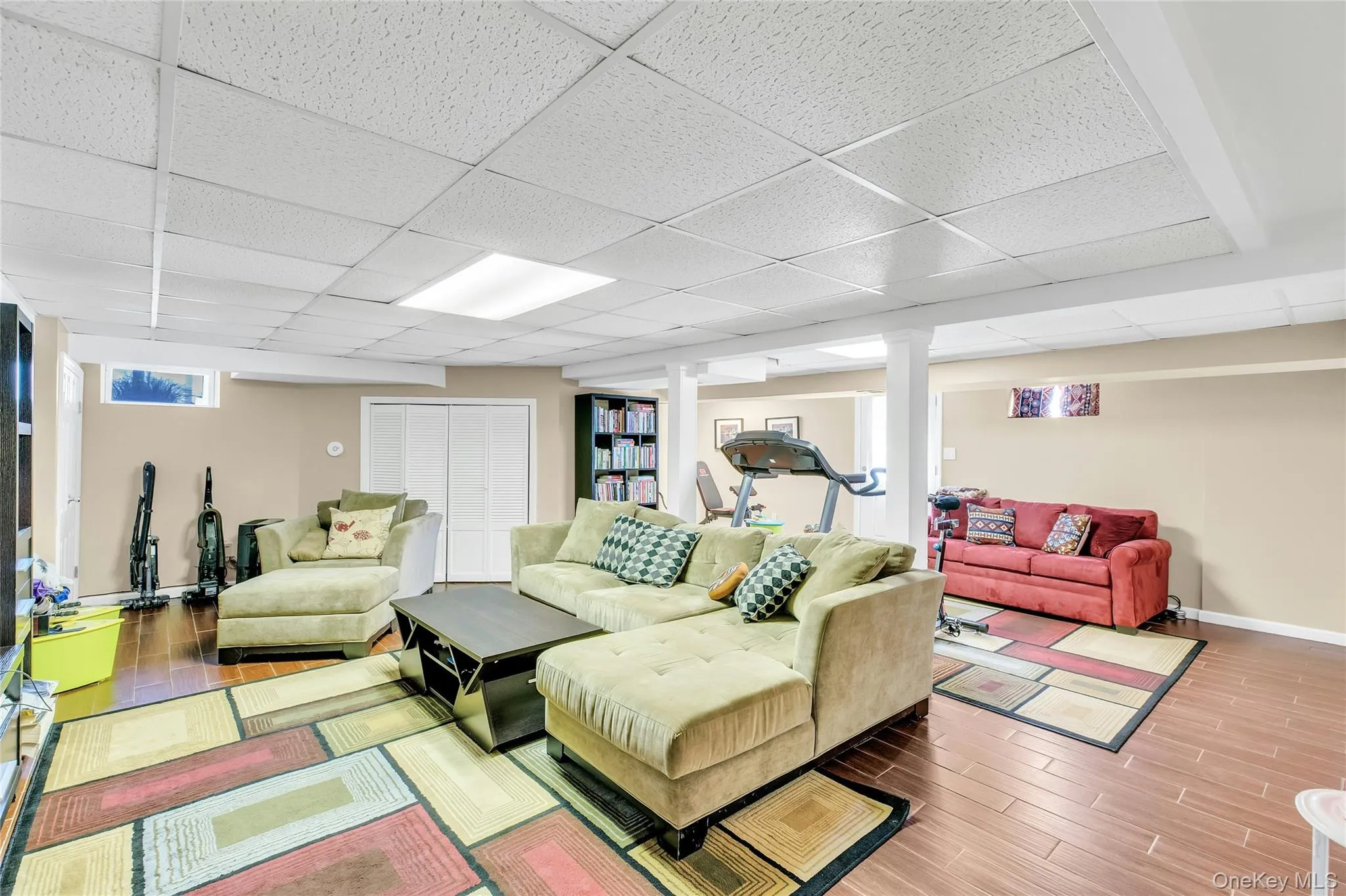 2 Eton Court, Oyster Bay, NY, 5 Bedrooms Bedrooms, 4 Rooms Rooms,3 BathroomsBathrooms,Residential,For Rent,Eton,0,1006704 2 Eton Court, Oyster Bay, NY, 5 Bedrooms Bedrooms, 4 Rooms Rooms,3 BathroomsBathrooms,Residential,For Rent,Eton,0,1006704