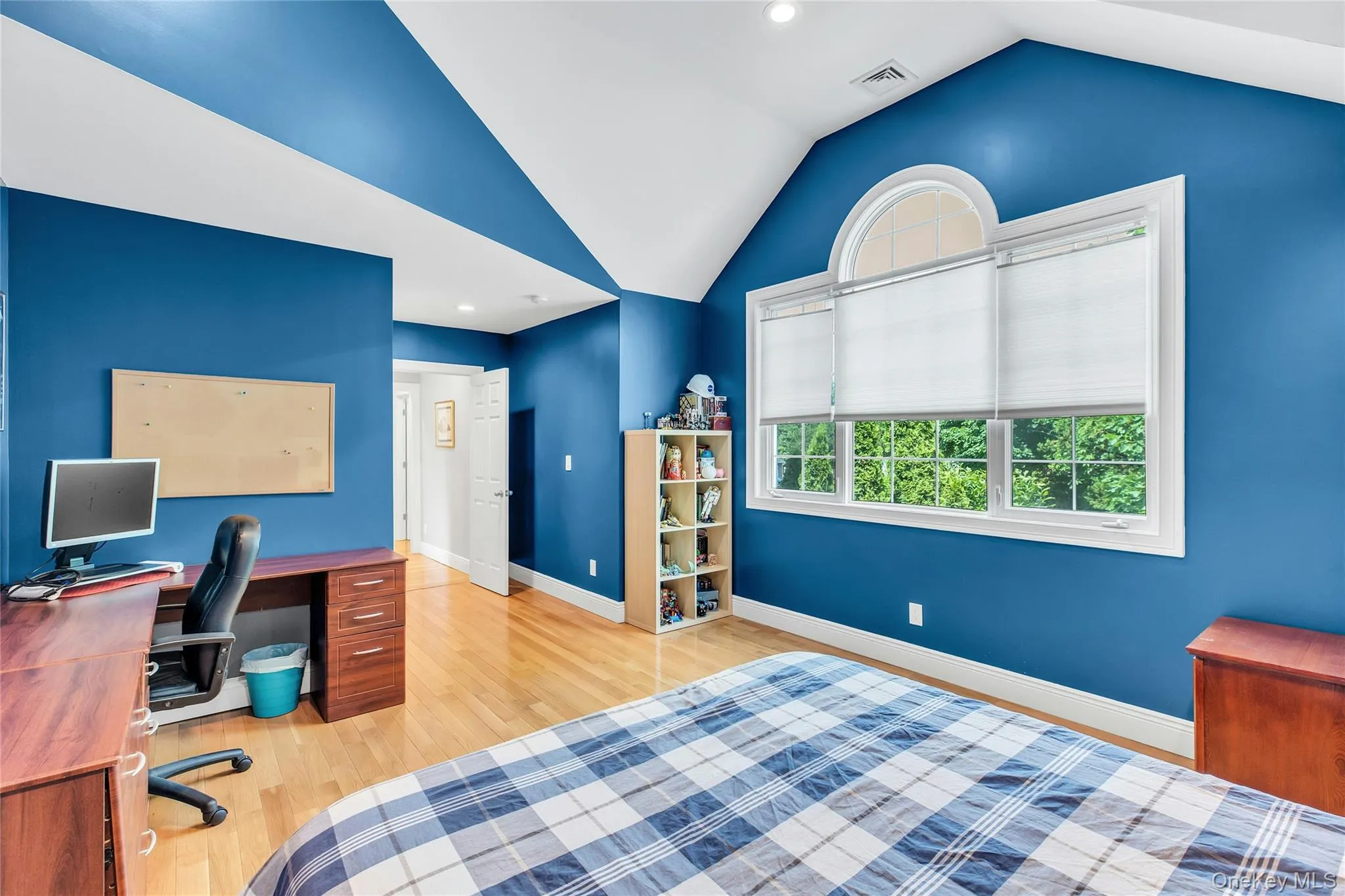 2 Eton Court, Oyster Bay, NY, 5 Bedrooms Bedrooms, 4 Rooms Rooms,3 BathroomsBathrooms,Residential,For Rent,Eton,0,1006704 2 Eton Court, Oyster Bay, NY, 5 Bedrooms Bedrooms, 4 Rooms Rooms,3 BathroomsBathrooms,Residential,For Rent,Eton,0,1006704