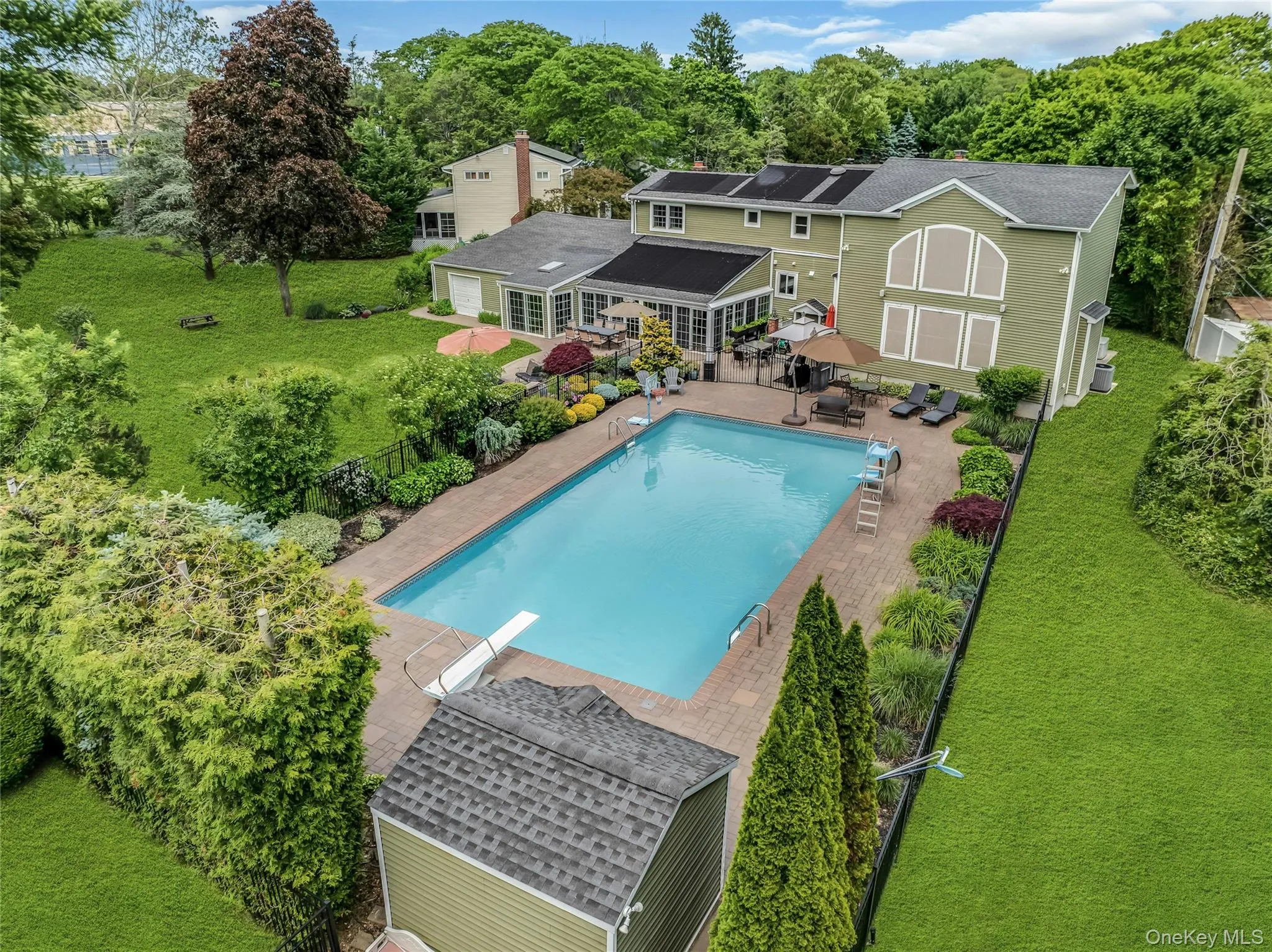 2 Eton Court, Oyster Bay, NY, 5 Bedrooms Bedrooms, 4 Rooms Rooms,3 BathroomsBathrooms,Residential,For Rent,Eton,0,1006704 2 Eton Court, Oyster Bay, NY, 5 Bedrooms Bedrooms, 4 Rooms Rooms,3 BathroomsBathrooms,Residential,For Rent,Eton,0,1006704