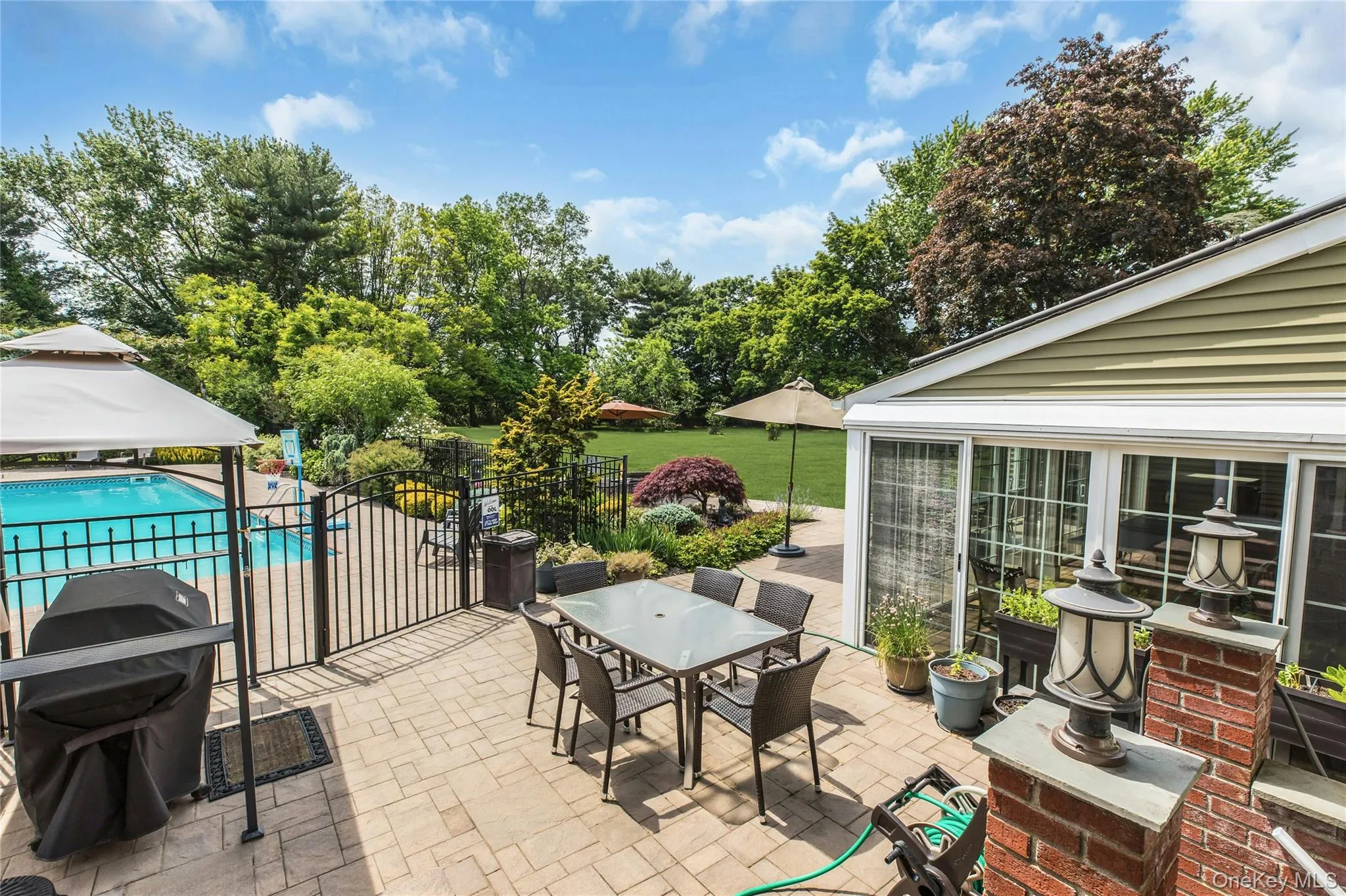 2 Eton Court, Oyster Bay, NY, 5 Bedrooms Bedrooms, 4 Rooms Rooms,3 BathroomsBathrooms,Residential,For Rent,Eton,0,1006704 2 Eton Court, Oyster Bay, NY, 5 Bedrooms Bedrooms, 4 Rooms Rooms,3 BathroomsBathrooms,Residential,For Rent,Eton,0,1006704