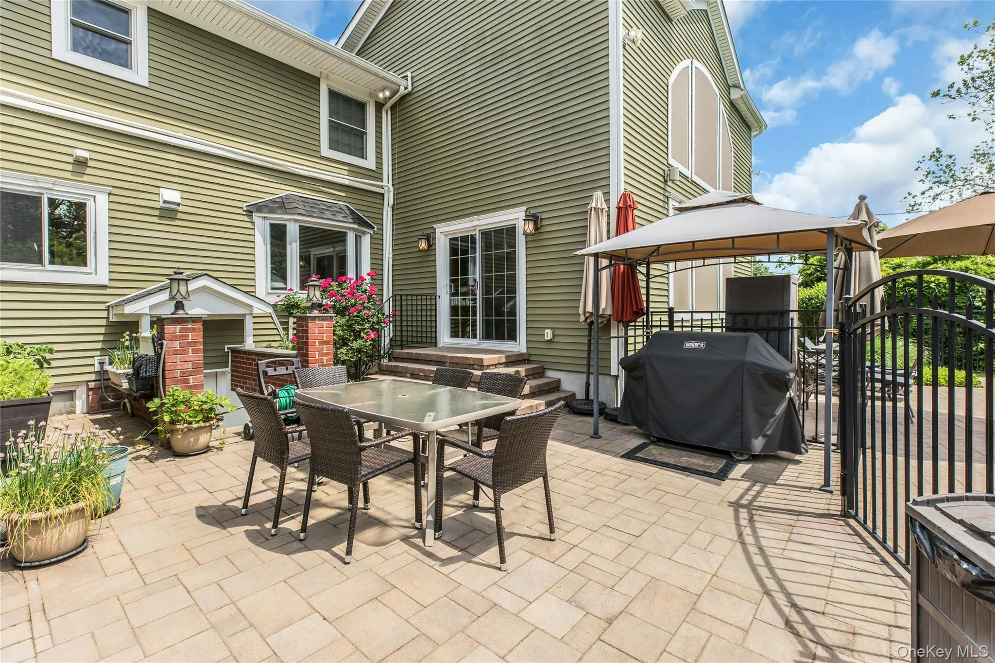 2 Eton Court, Oyster Bay, NY, 5 Bedrooms Bedrooms, 4 Rooms Rooms,3 BathroomsBathrooms,Residential,For Rent,Eton,0,1006704 2 Eton Court, Oyster Bay, NY, 5 Bedrooms Bedrooms, 4 Rooms Rooms,3 BathroomsBathrooms,Residential,For Rent,Eton,0,1006704