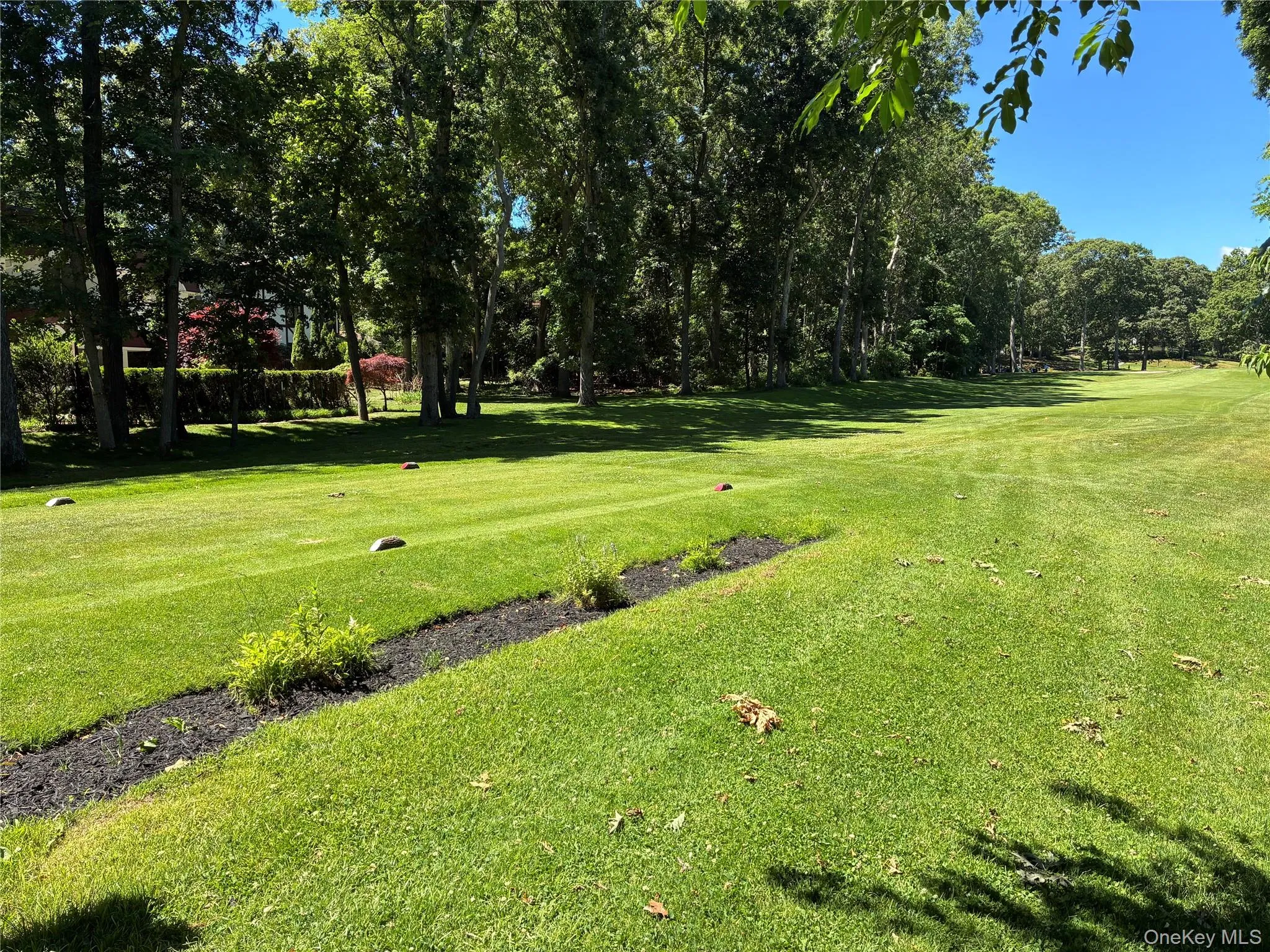 A clear view of your main bedroom from the 9th hole TEE A clear view of your main bedroom from the 9th hole TEE