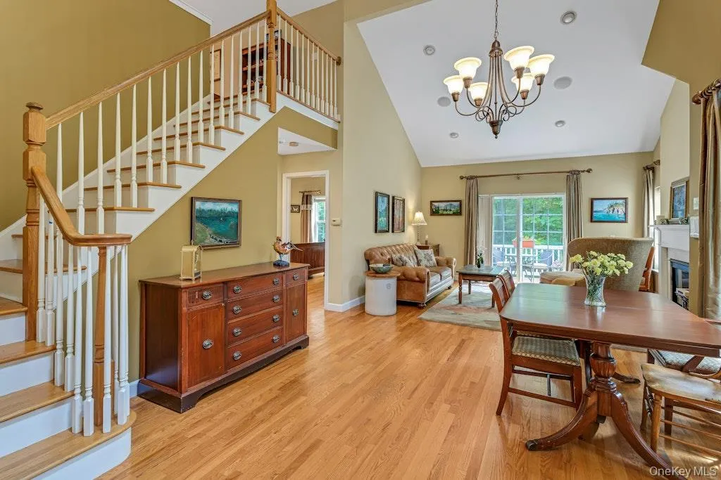 Now I'm sure you've heard the term "move-in-ready' before, so I'm sure you'll agree, once you've seen everything, that this home more than lives up to the term "move-in-ready". Now I'm sure you've heard the term "move-in-ready' before, so I'm sure you'll agree, once you've seen everything, that this home more than lives up to the term "move-in-ready".