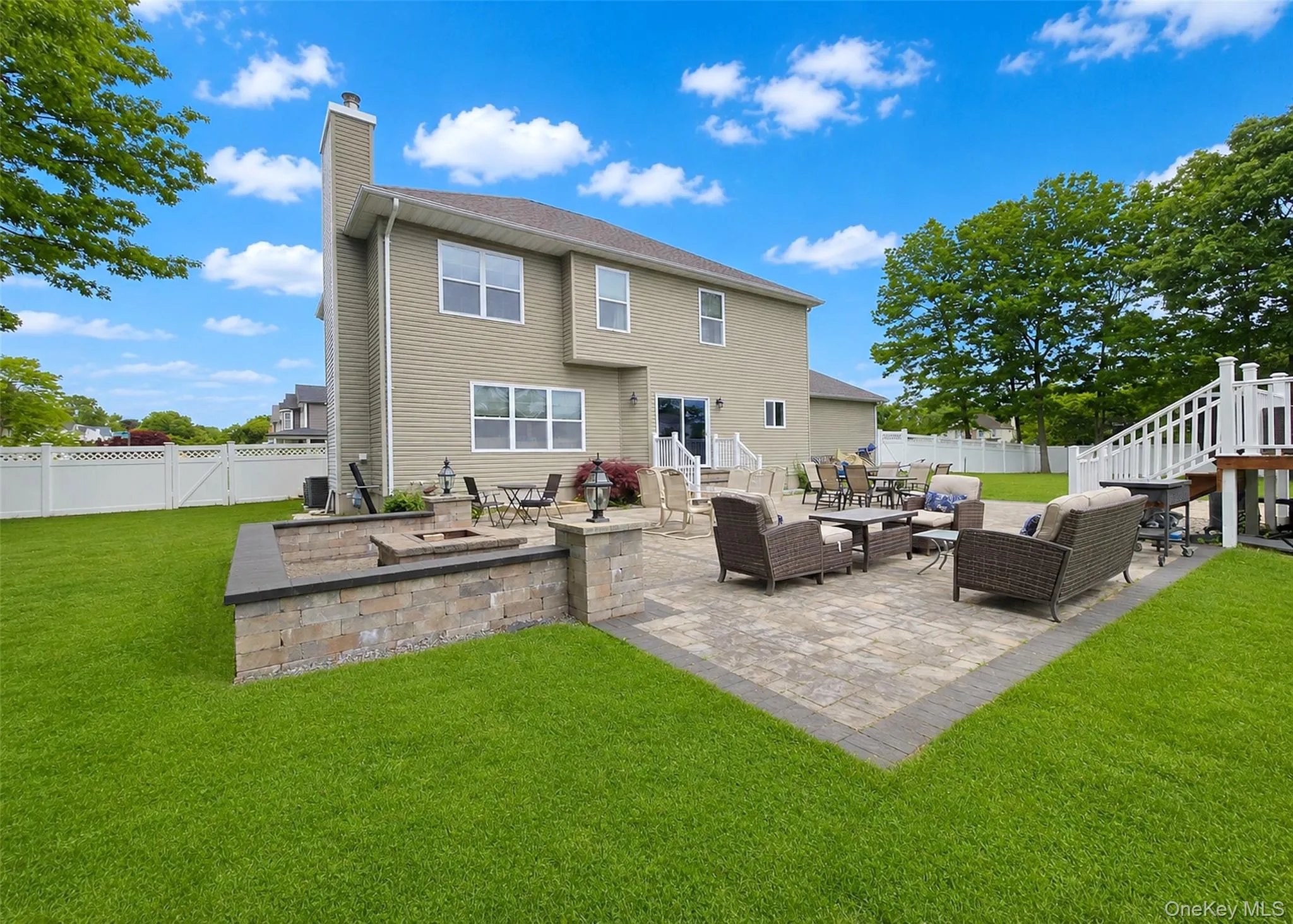 4 Adams Street, Brookhaven, NY, 4 Bedrooms Bedrooms, 8 Rooms Rooms,2 BathroomsBathrooms,Residential,For Rent,Adams,0,1006712 4 Adams Street, Brookhaven, NY, 4 Bedrooms Bedrooms, 8 Rooms Rooms,2 BathroomsBathrooms,Residential,For Rent,Adams,0,1006712