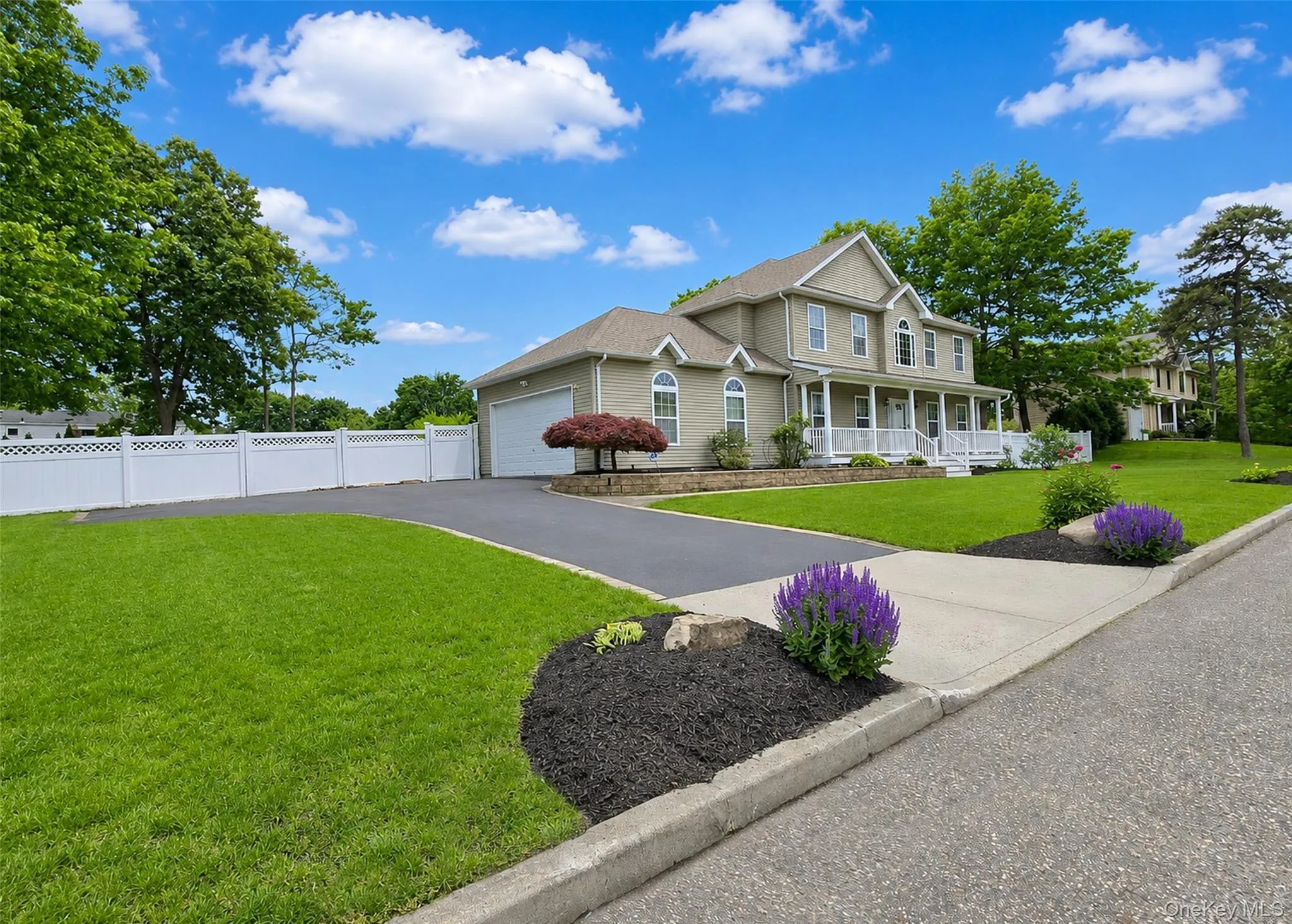4 Adams Street, Brookhaven, NY, 4 Bedrooms Bedrooms, 8 Rooms Rooms,2 BathroomsBathrooms,Residential,For Rent,Adams,0,1006712 4 Adams Street, Brookhaven, NY, 4 Bedrooms Bedrooms, 8 Rooms Rooms,2 BathroomsBathrooms,Residential,For Rent,Adams,0,1006712