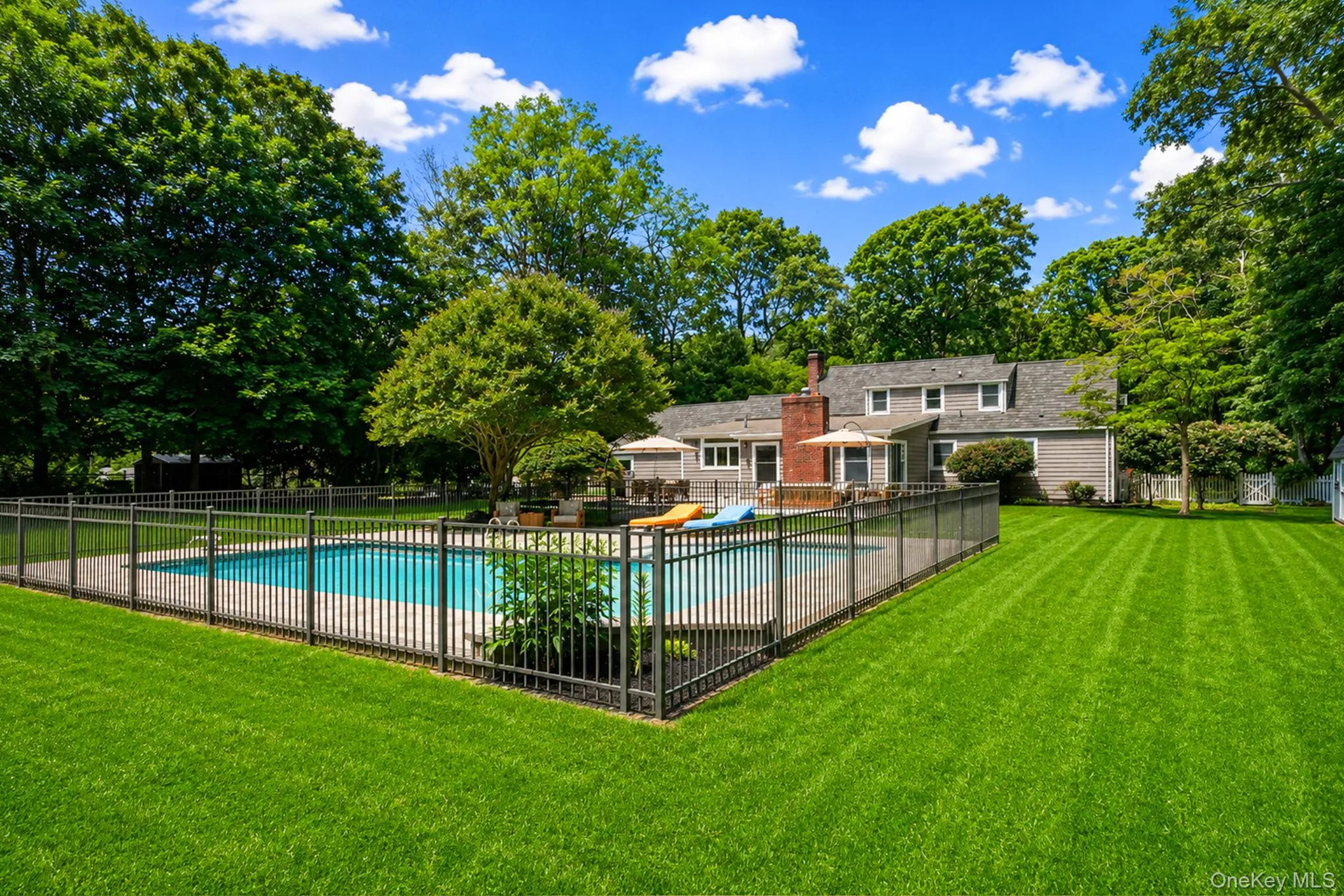 30 Landing Meadow Road, Smithtown, NY, 3 Bedrooms Bedrooms, 9 Rooms Rooms,3 BathroomsBathrooms,Residential,For Rent,Landing Meadow,0,1006718 30 Landing Meadow Road, Smithtown, NY, 3 Bedrooms Bedrooms, 9 Rooms Rooms,3 BathroomsBathrooms,Residential,For Rent,Landing Meadow,0,1006718
