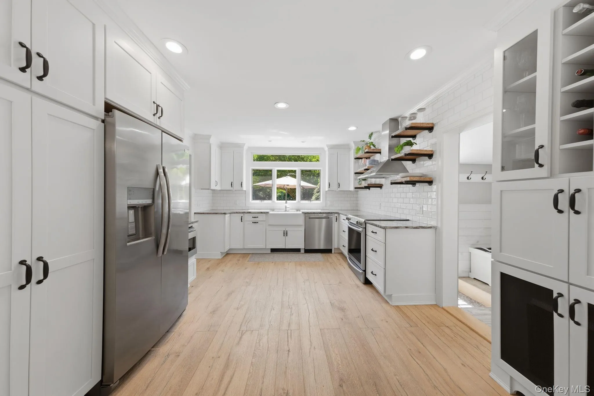 30 Landing Meadow Road, Smithtown, NY, 3 Bedrooms Bedrooms, 9 Rooms Rooms,3 BathroomsBathrooms,Residential,For Rent,Landing Meadow,0,1006718 30 Landing Meadow Road, Smithtown, NY, 3 Bedrooms Bedrooms, 9 Rooms Rooms,3 BathroomsBathrooms,Residential,For Rent,Landing Meadow,0,1006718