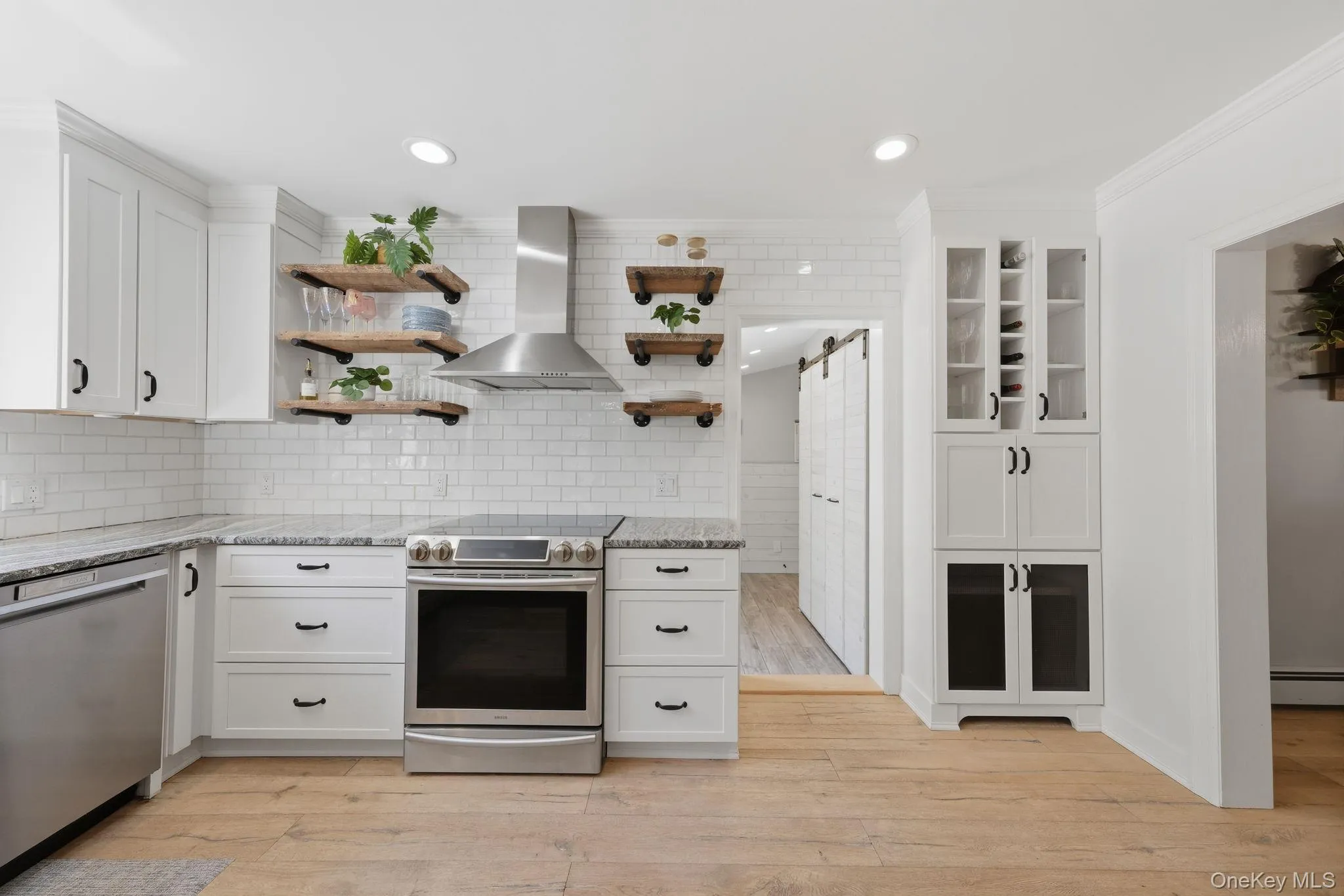 30 Landing Meadow Road, Smithtown, NY, 3 Bedrooms Bedrooms, 9 Rooms Rooms,3 BathroomsBathrooms,Residential,For Rent,Landing Meadow,0,1006718 30 Landing Meadow Road, Smithtown, NY, 3 Bedrooms Bedrooms, 9 Rooms Rooms,3 BathroomsBathrooms,Residential,For Rent,Landing Meadow,0,1006718