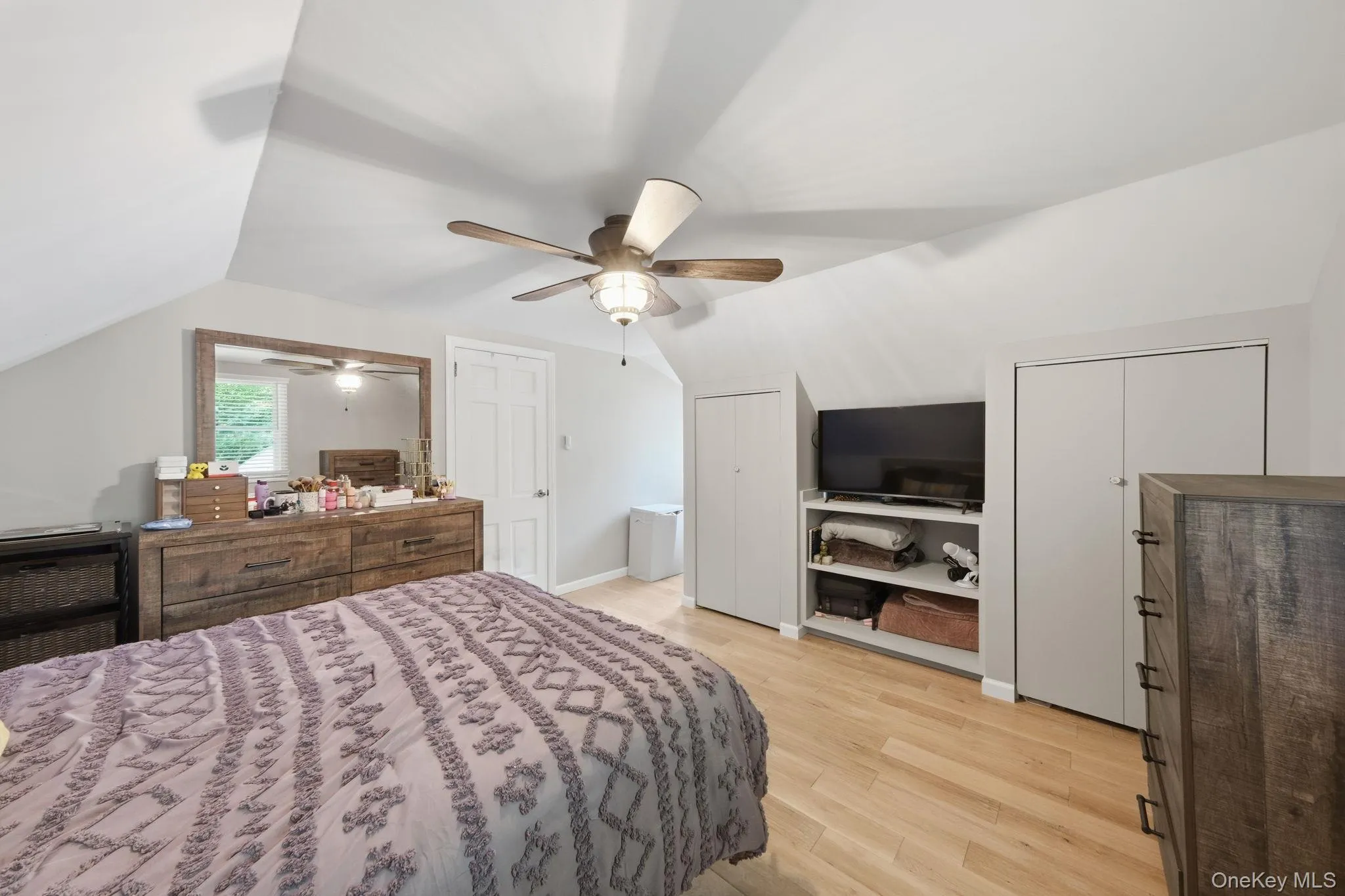 30 Landing Meadow Road, Smithtown, NY, 3 Bedrooms Bedrooms, 9 Rooms Rooms,3 BathroomsBathrooms,Residential,For Rent,Landing Meadow,0,1006718 30 Landing Meadow Road, Smithtown, NY, 3 Bedrooms Bedrooms, 9 Rooms Rooms,3 BathroomsBathrooms,Residential,For Rent,Landing Meadow,0,1006718