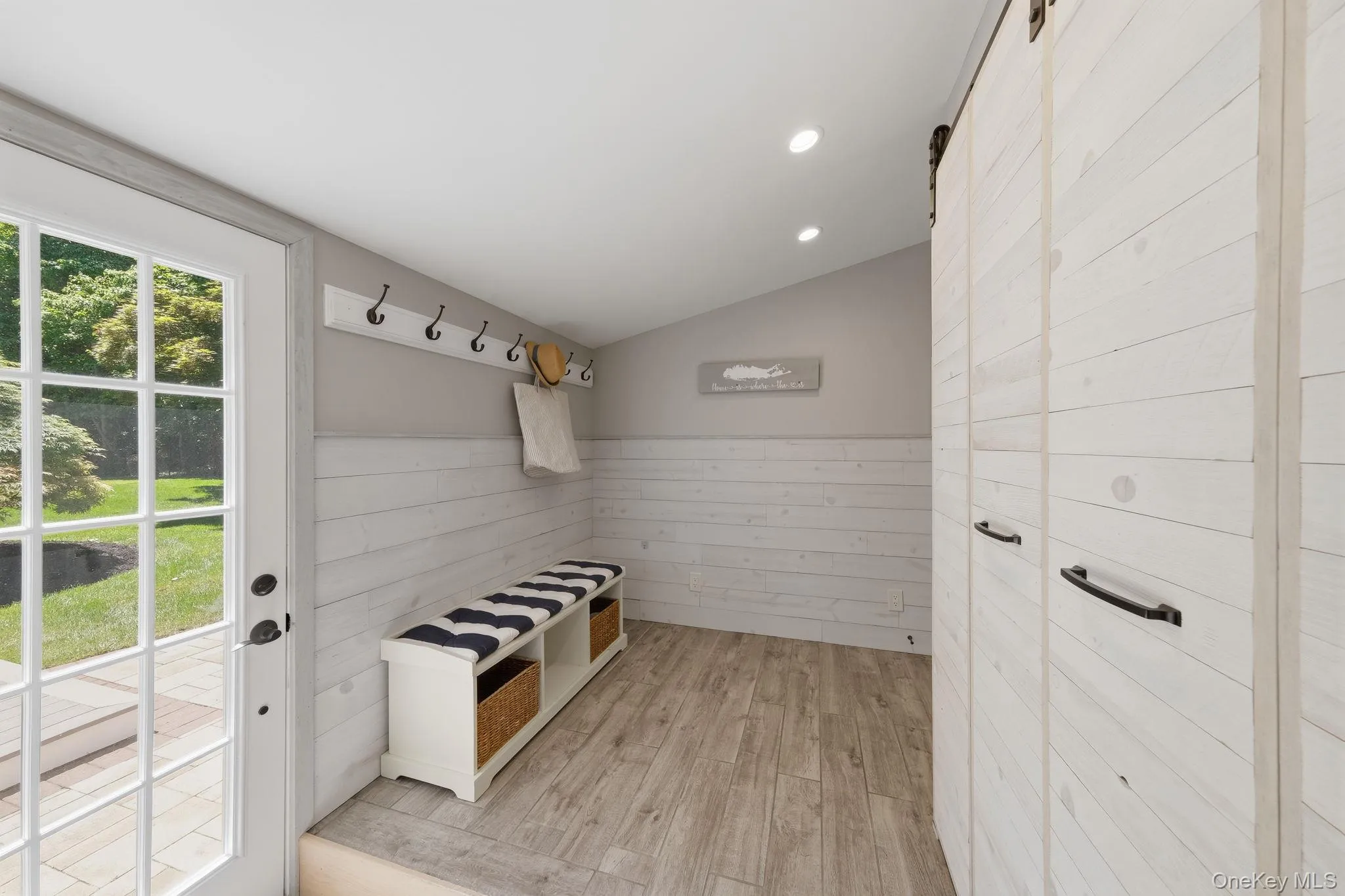 30 Landing Meadow Road, Smithtown, NY, 3 Bedrooms Bedrooms, 9 Rooms Rooms,3 BathroomsBathrooms,Residential,For Rent,Landing Meadow,0,1006718 30 Landing Meadow Road, Smithtown, NY, 3 Bedrooms Bedrooms, 9 Rooms Rooms,3 BathroomsBathrooms,Residential,For Rent,Landing Meadow,0,1006718