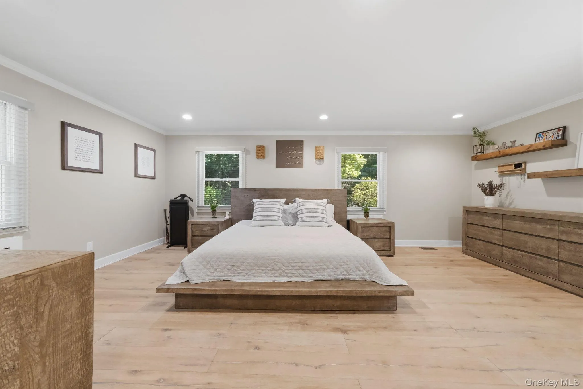 30 Landing Meadow Road, Smithtown, NY, 3 Bedrooms Bedrooms, 9 Rooms Rooms,3 BathroomsBathrooms,Residential,For Rent,Landing Meadow,0,1006718 30 Landing Meadow Road, Smithtown, NY, 3 Bedrooms Bedrooms, 9 Rooms Rooms,3 BathroomsBathrooms,Residential,For Rent,Landing Meadow,0,1006718