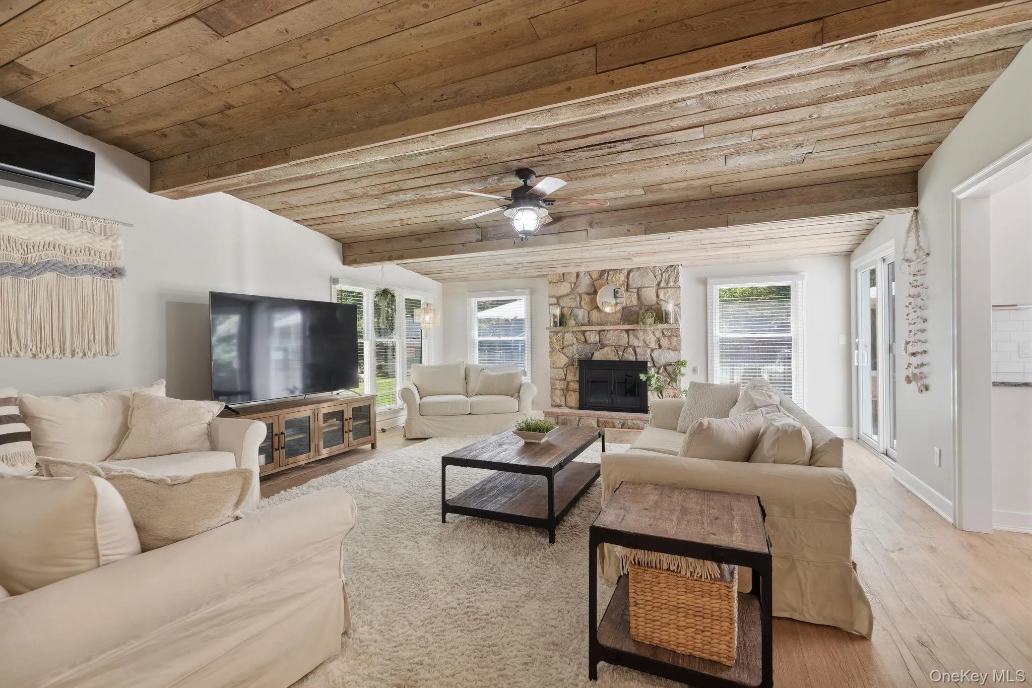 30 Landing Meadow Road, Smithtown, NY, 3 Bedrooms Bedrooms, 9 Rooms Rooms,3 BathroomsBathrooms,Residential,For Rent,Landing Meadow,0,1006718 30 Landing Meadow Road, Smithtown, NY, 3 Bedrooms Bedrooms, 9 Rooms Rooms,3 BathroomsBathrooms,Residential,For Rent,Landing Meadow,0,1006718