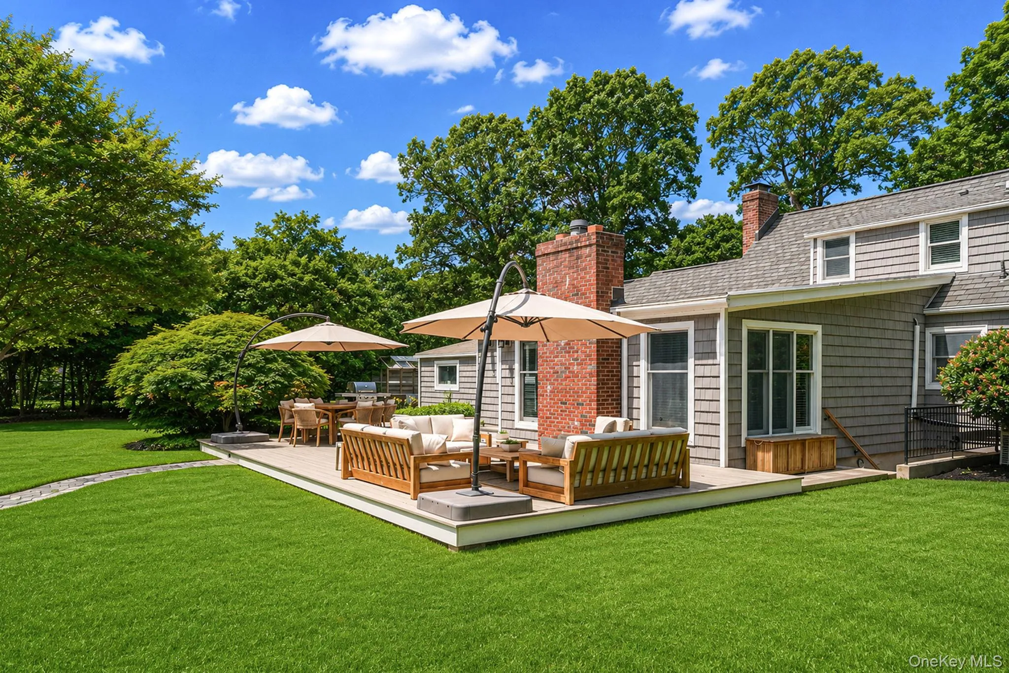 30 Landing Meadow Road, Smithtown, NY, 3 Bedrooms Bedrooms, 9 Rooms Rooms,3 BathroomsBathrooms,Residential,For Rent,Landing Meadow,0,1006718 30 Landing Meadow Road, Smithtown, NY, 3 Bedrooms Bedrooms, 9 Rooms Rooms,3 BathroomsBathrooms,Residential,For Rent,Landing Meadow,0,1006718
