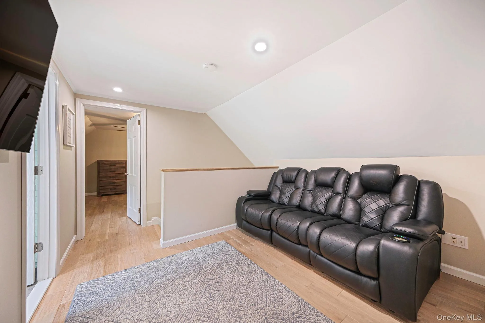 30 Landing Meadow Road, Smithtown, NY, 3 Bedrooms Bedrooms, 9 Rooms Rooms,3 BathroomsBathrooms,Residential,For Rent,Landing Meadow,0,1006718 30 Landing Meadow Road, Smithtown, NY, 3 Bedrooms Bedrooms, 9 Rooms Rooms,3 BathroomsBathrooms,Residential,For Rent,Landing Meadow,0,1006718