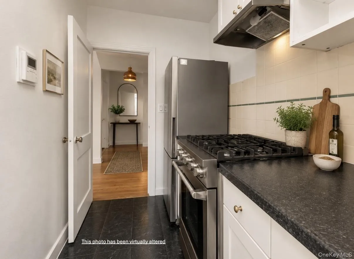 KitchenThis image has been virtually altered. KitchenThis image has been virtually altered.