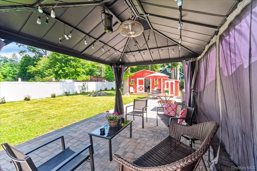 33 Terrace Avenue, Ramapo, NY, 3 Bedrooms Bedrooms, 5 Rooms Rooms,2 BathroomsBathrooms,Residential,For Rent,Terrace,0,1006722 33 Terrace Avenue, Ramapo, NY, 3 Bedrooms Bedrooms, 5 Rooms Rooms,2 BathroomsBathrooms,Residential,For Rent,Terrace,0,1006722